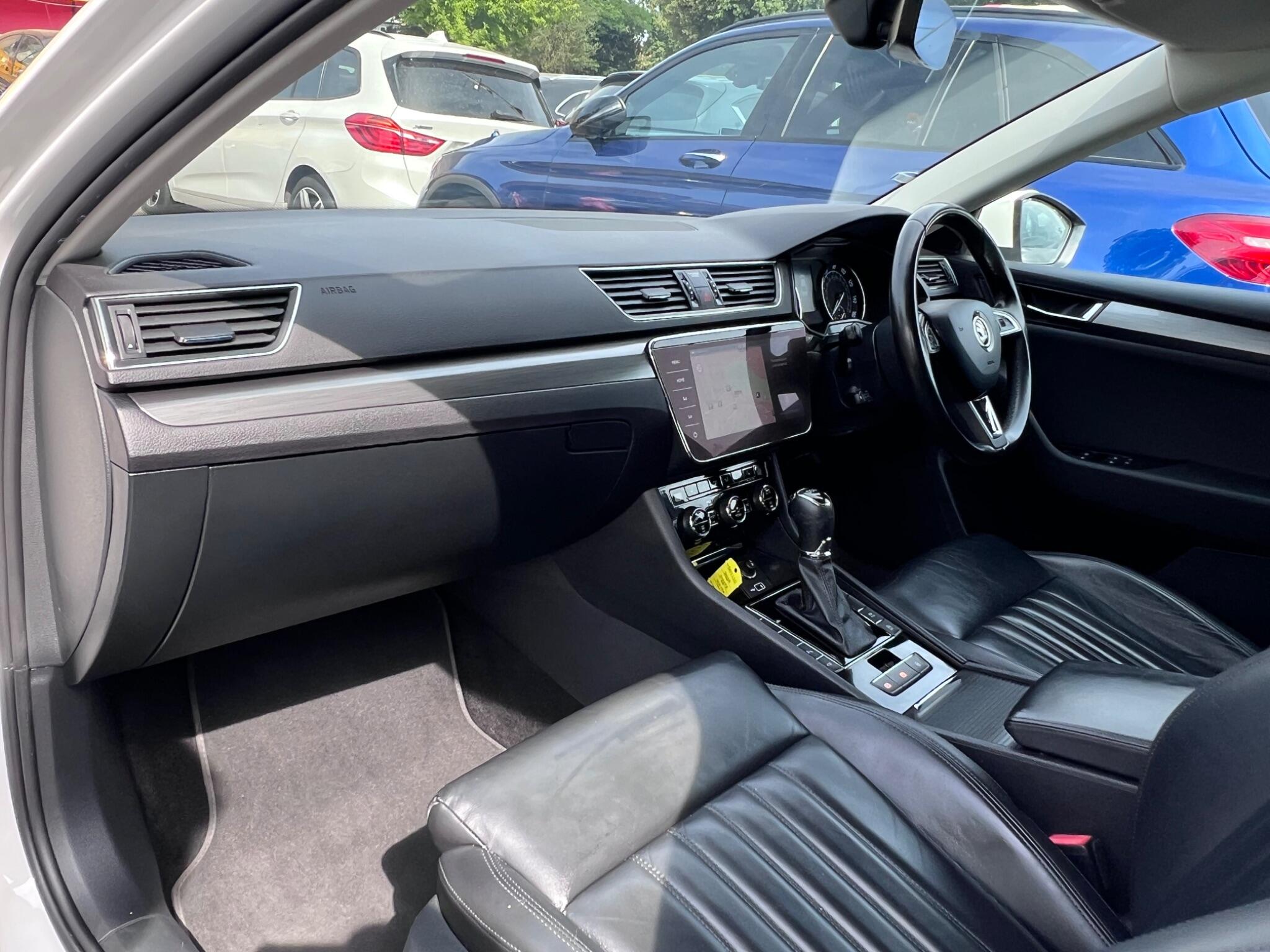 Skoda Superb view 40