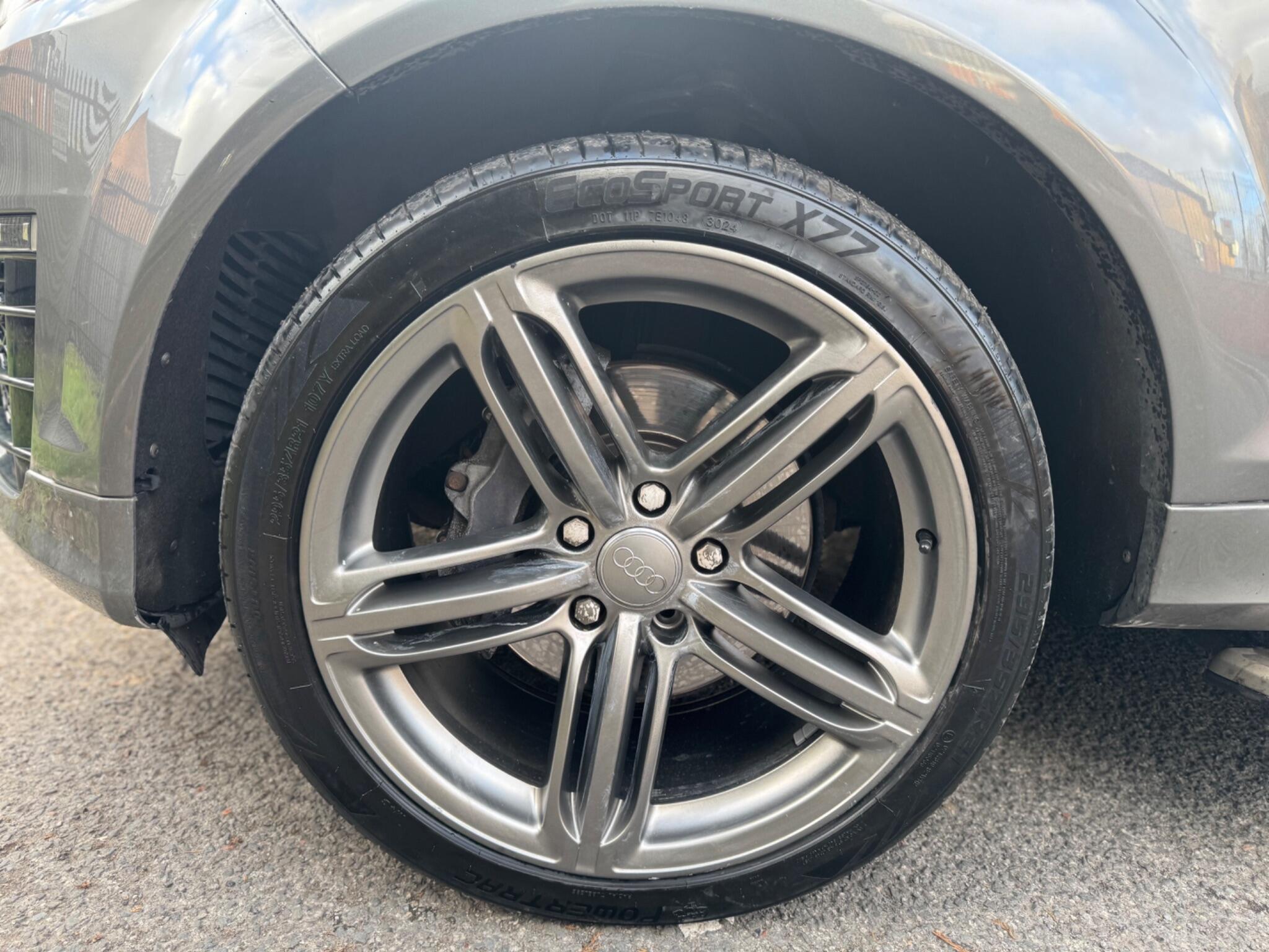 2014 Audi Q7 3.0 TDI V6 S line Sport Edition Tiptronic quattro Euro 5 (s/s) 5dr image 52