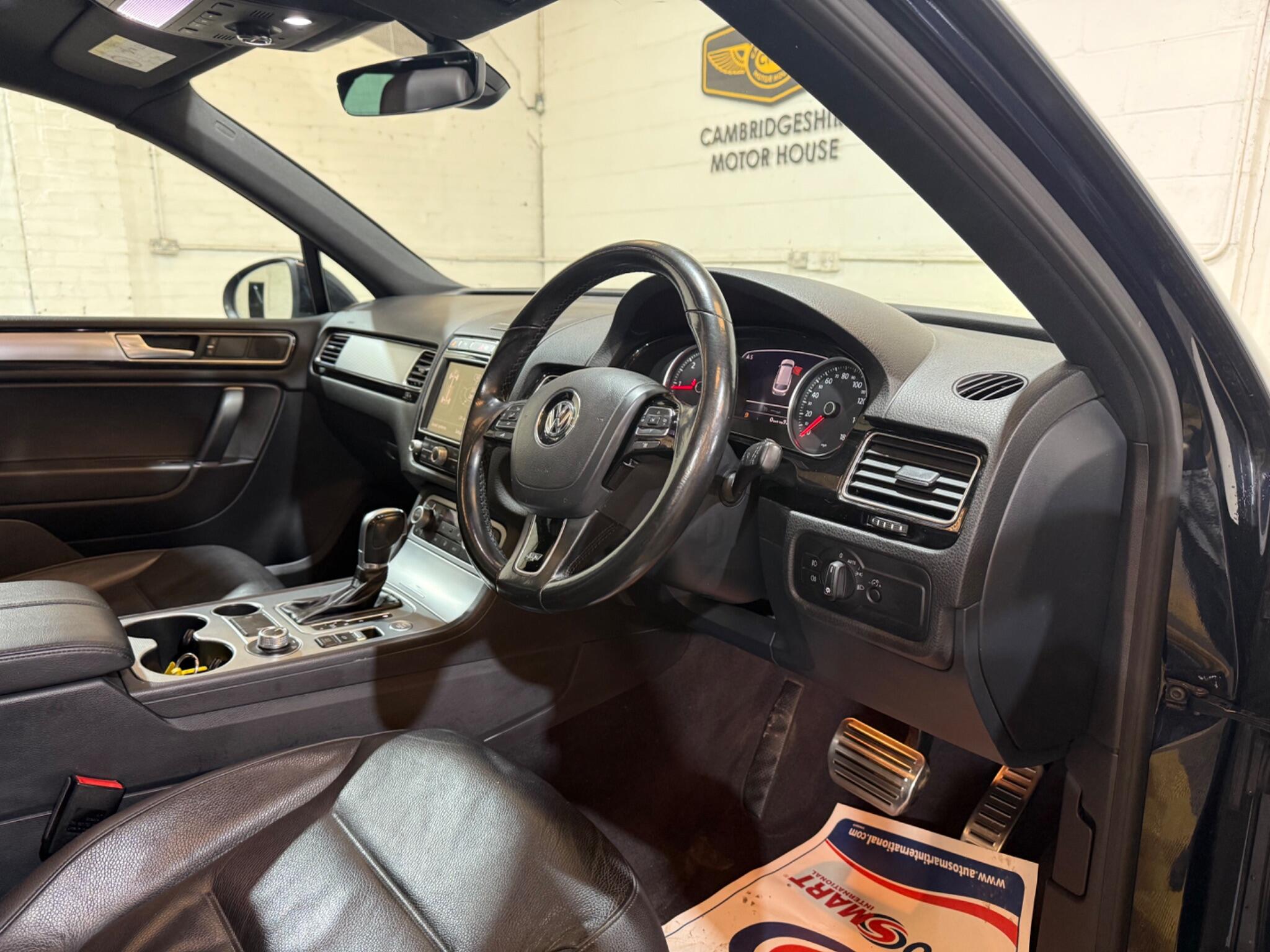 Volkswagen Touareg view 31