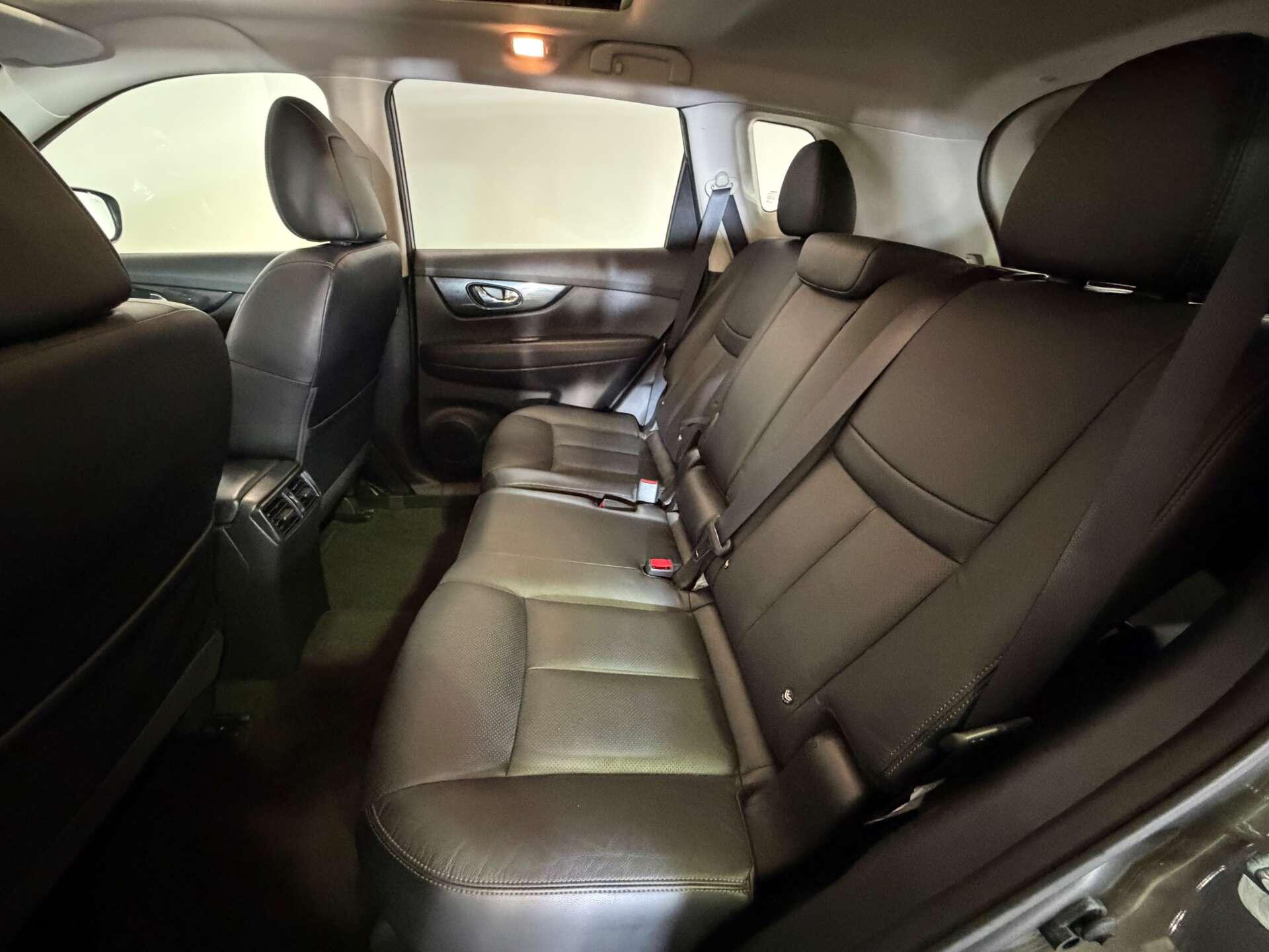 Nissan X-Trail view 63