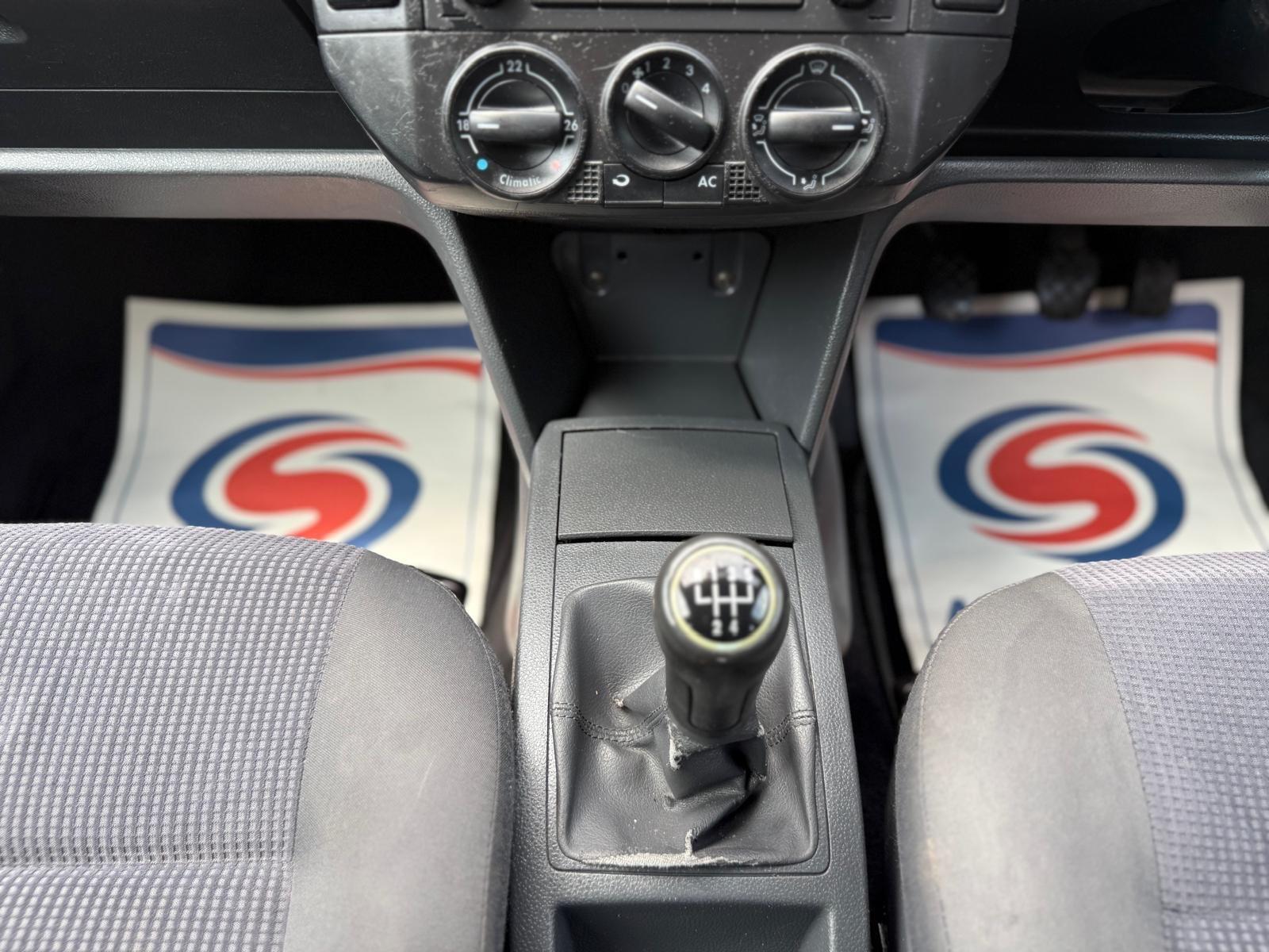 Volkswagen Polo view 19