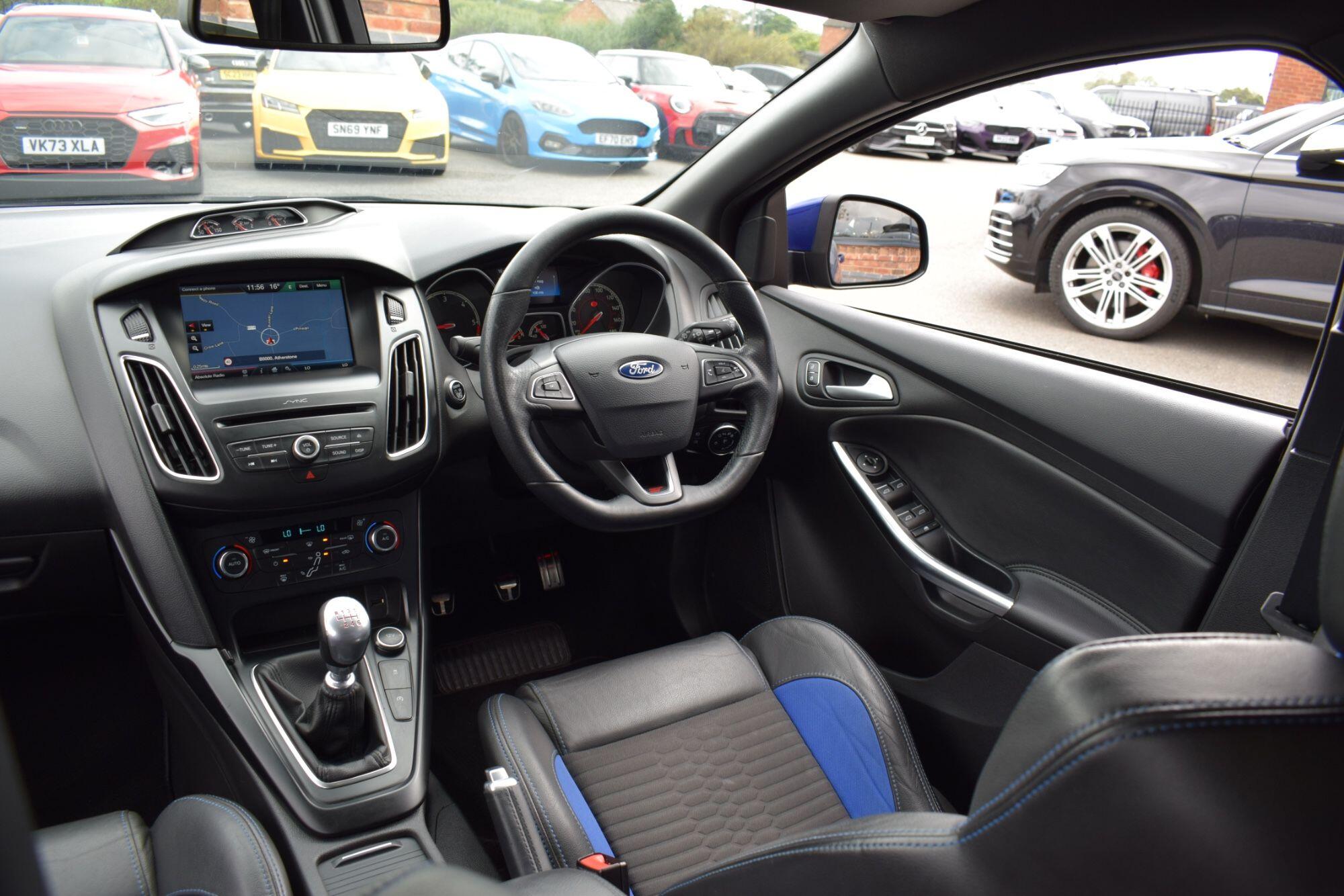 Ford Focus view 30