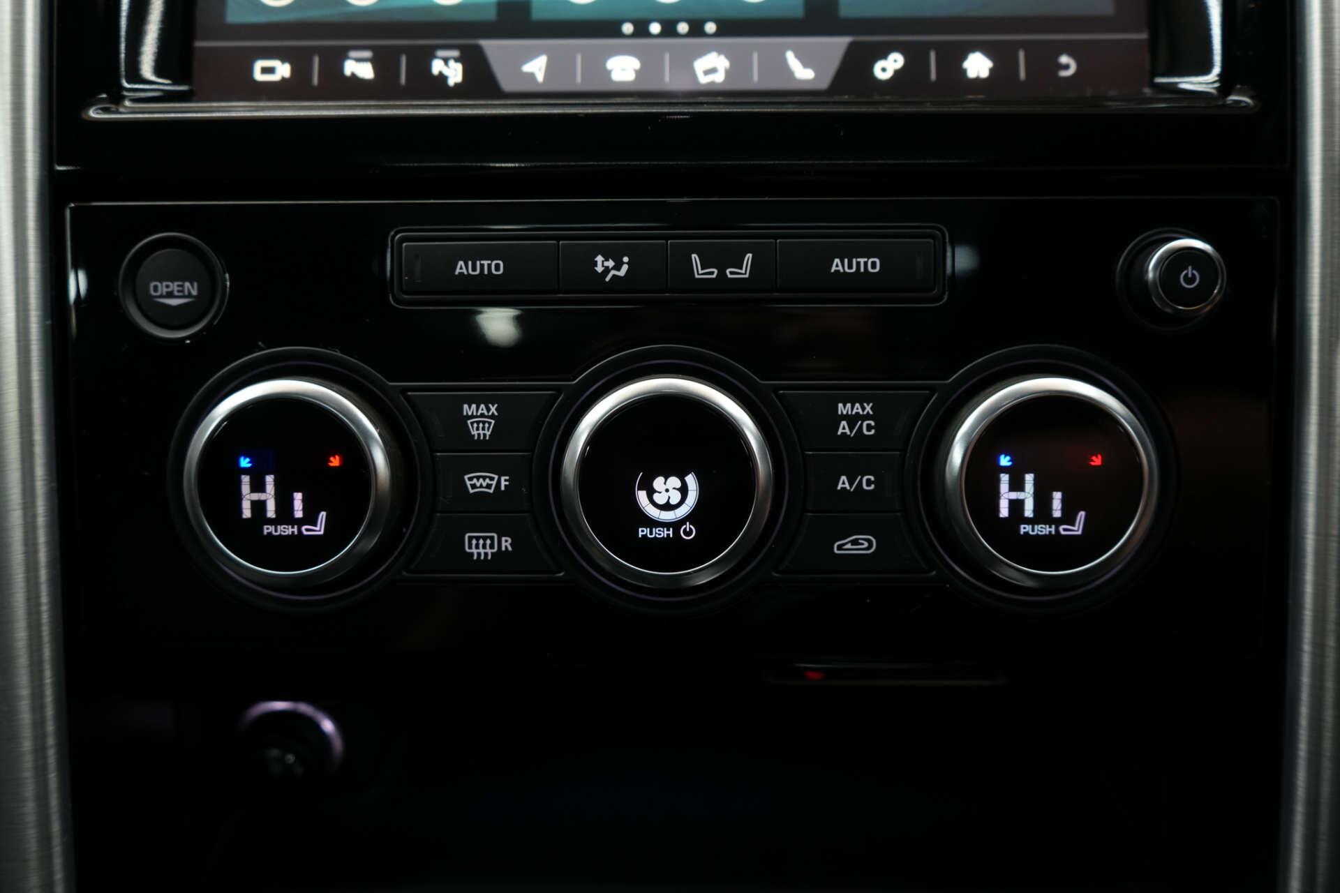 Land Rover Discovery view 31