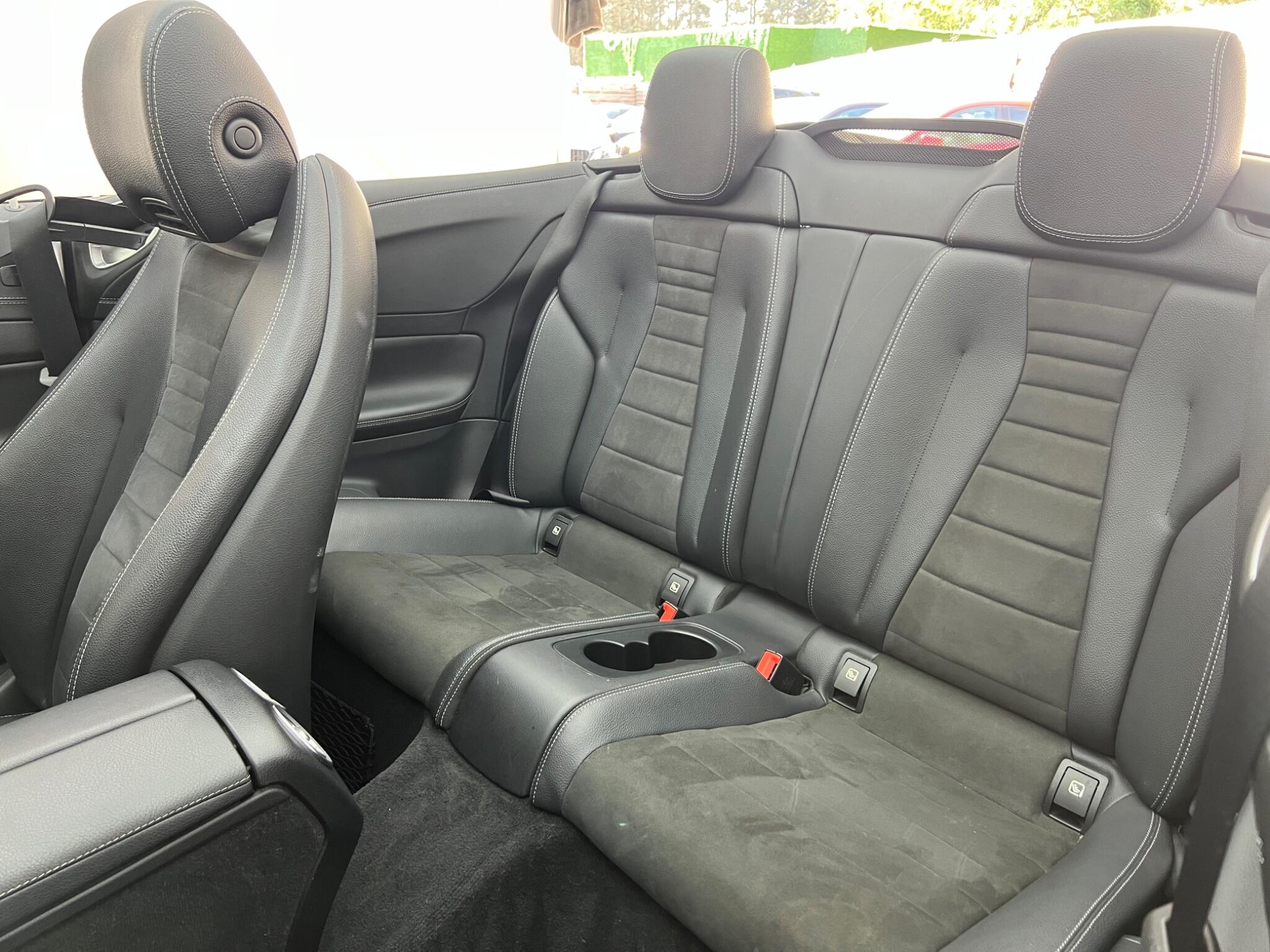Mercedes-Benz E Class view 25