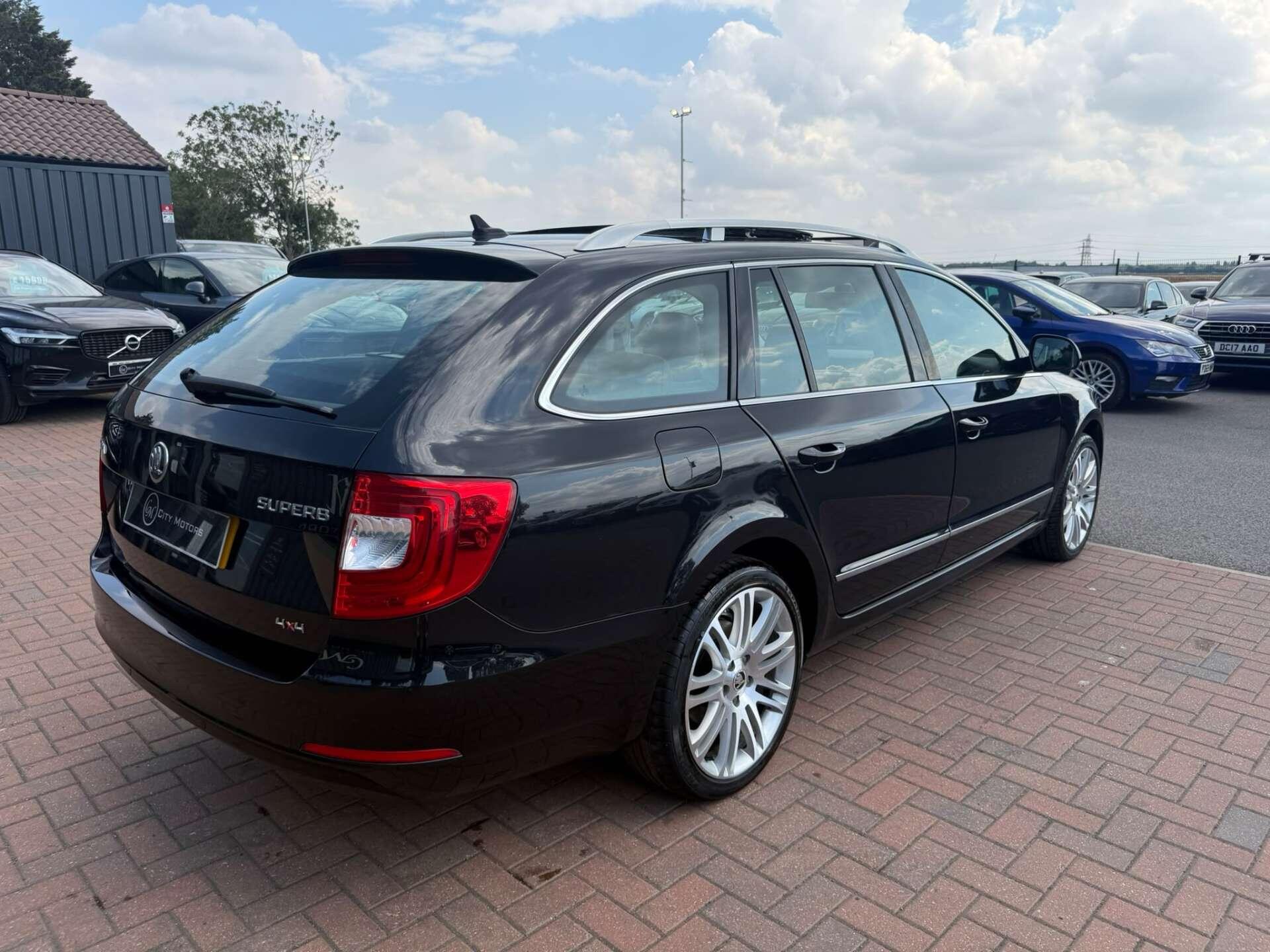 Skoda Superb view 4
