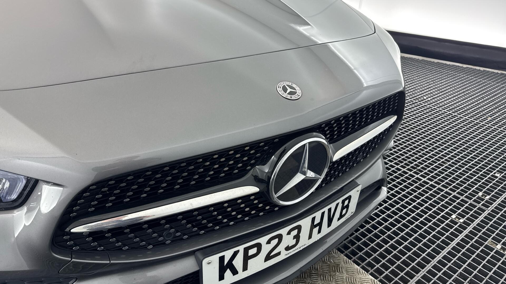 Mercedes-Benz Cla view 26