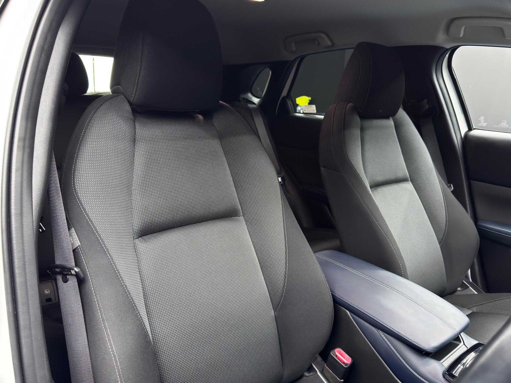 Mazda CX-30 view 12