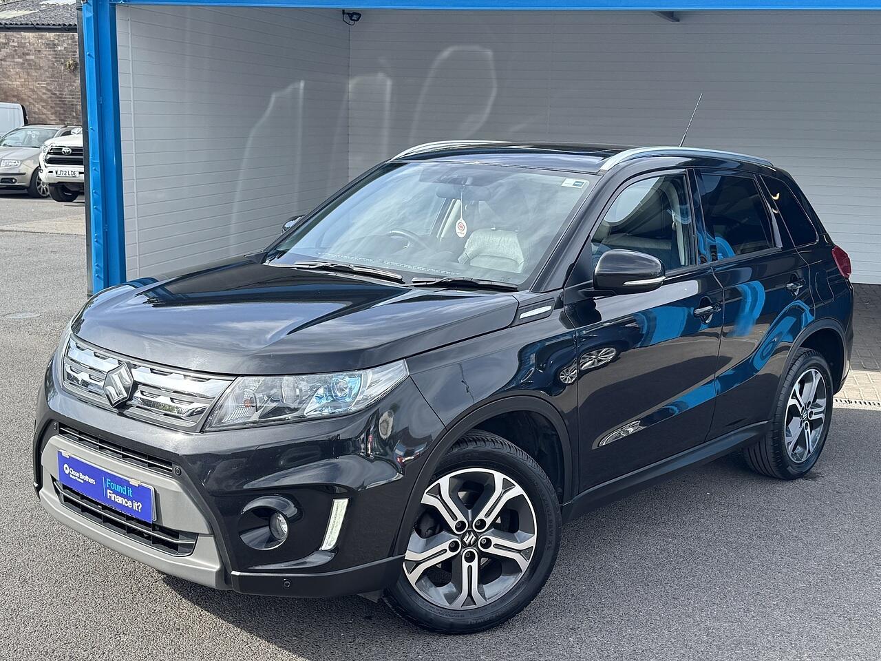 Suzuki Vitara view 3