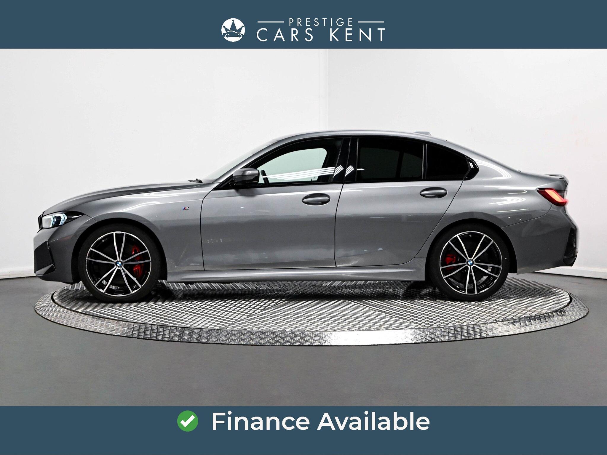 BMW 3 Series view 4