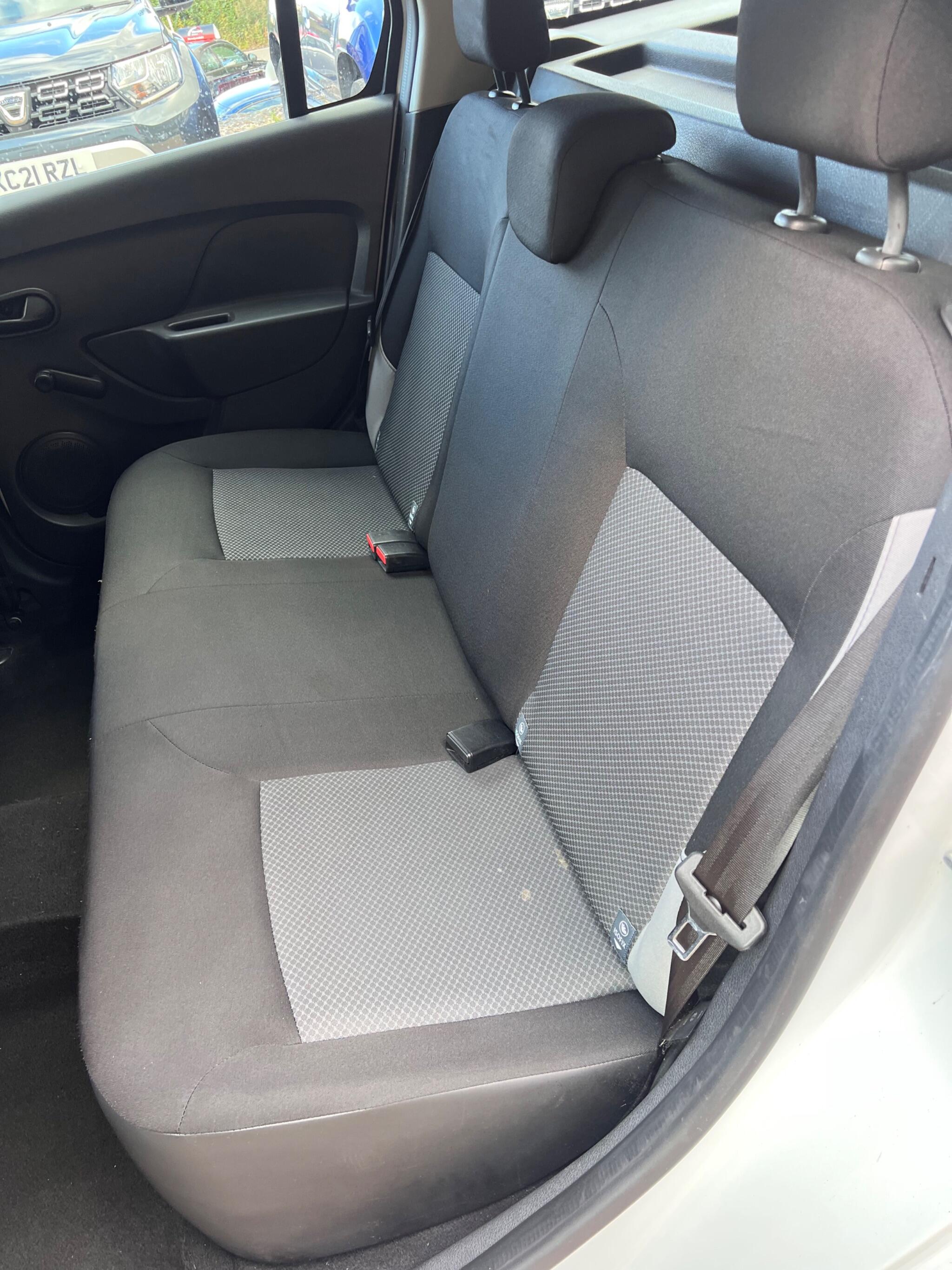 Dacia Logan MCV view 48