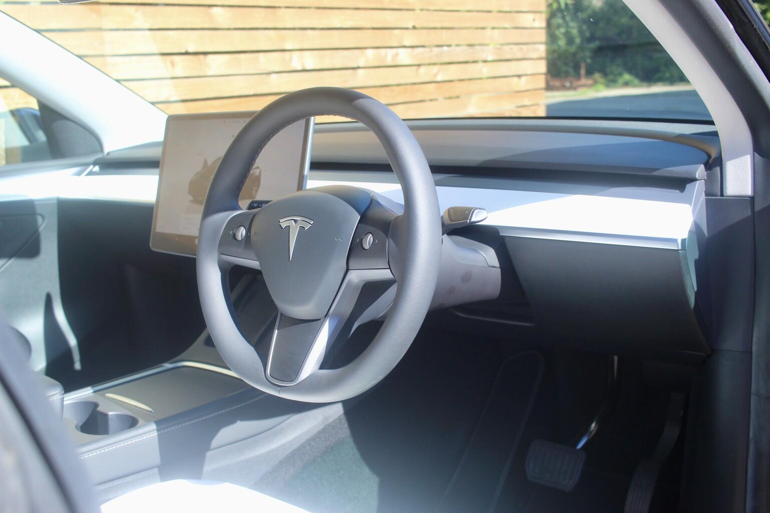 Tesla Model Y view 4