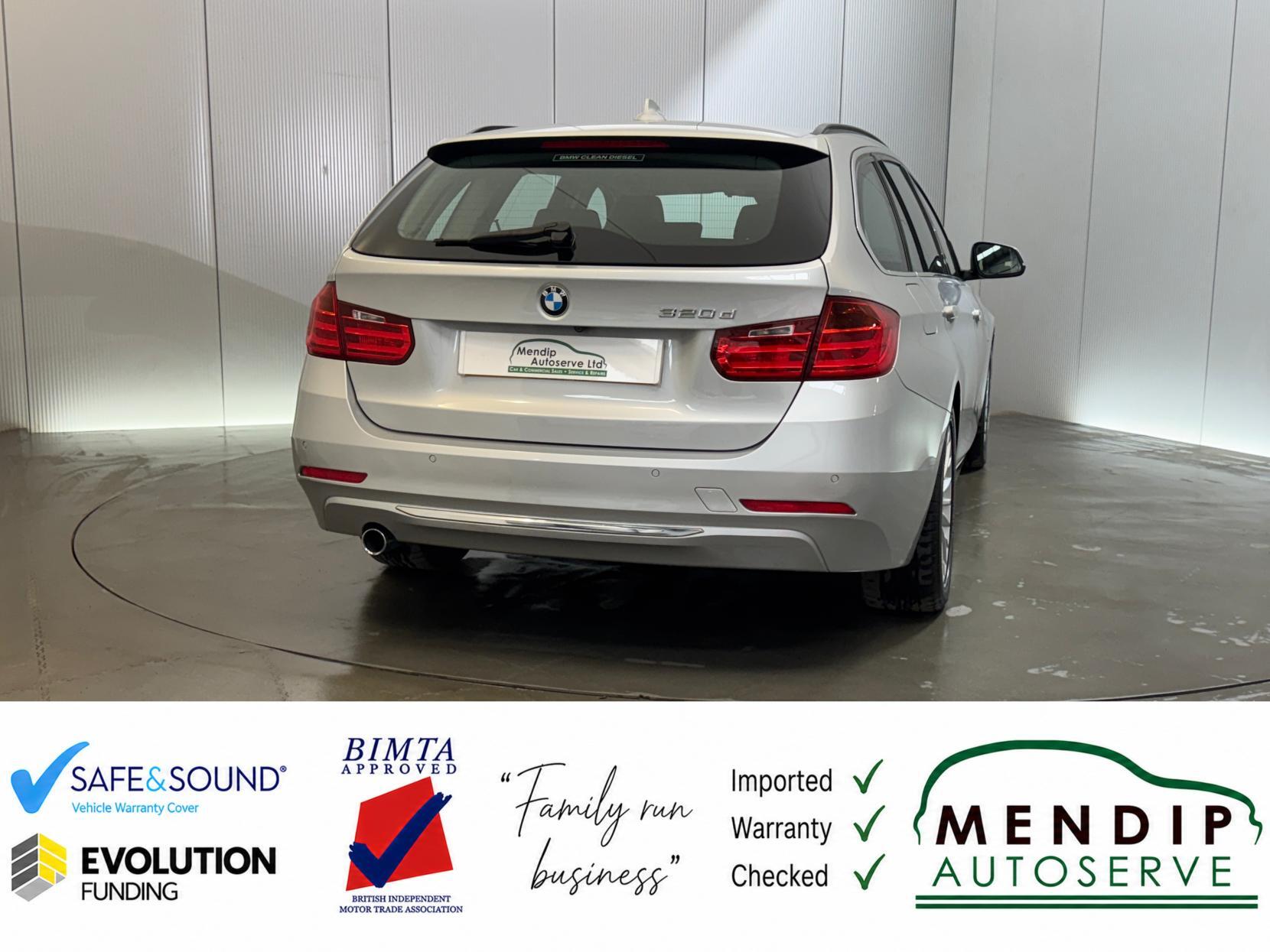 BMW 3 Series view 23