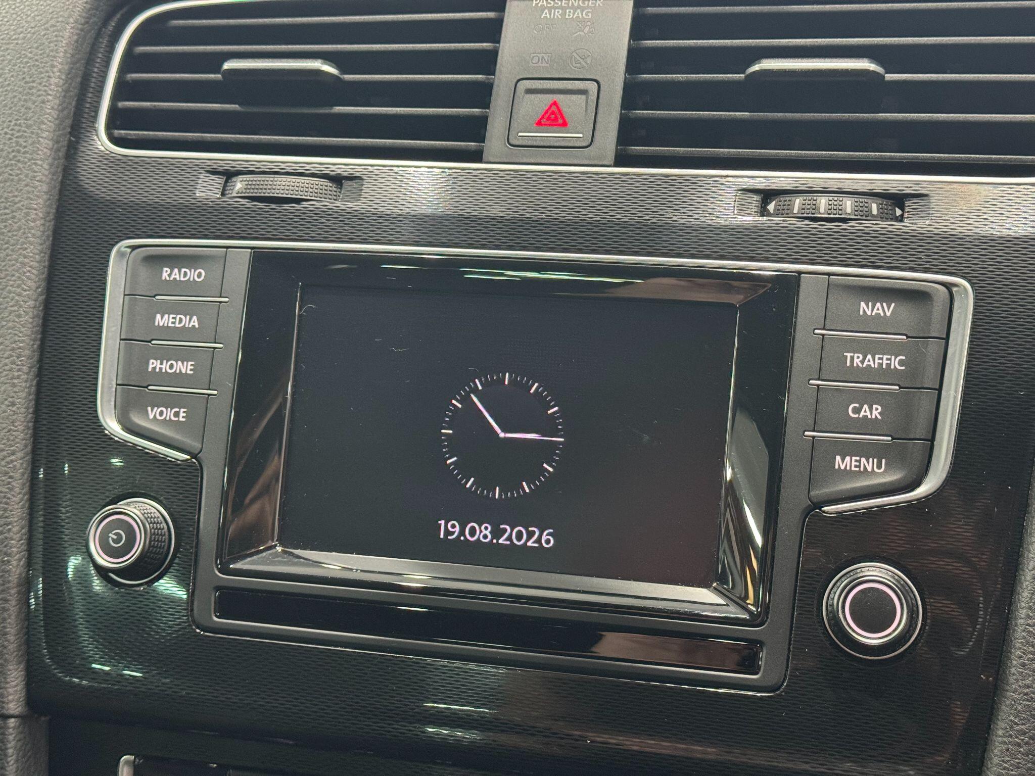 Volkswagen Golf view 22