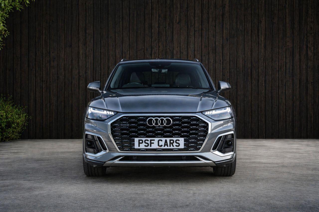 Audi Q5 view 5