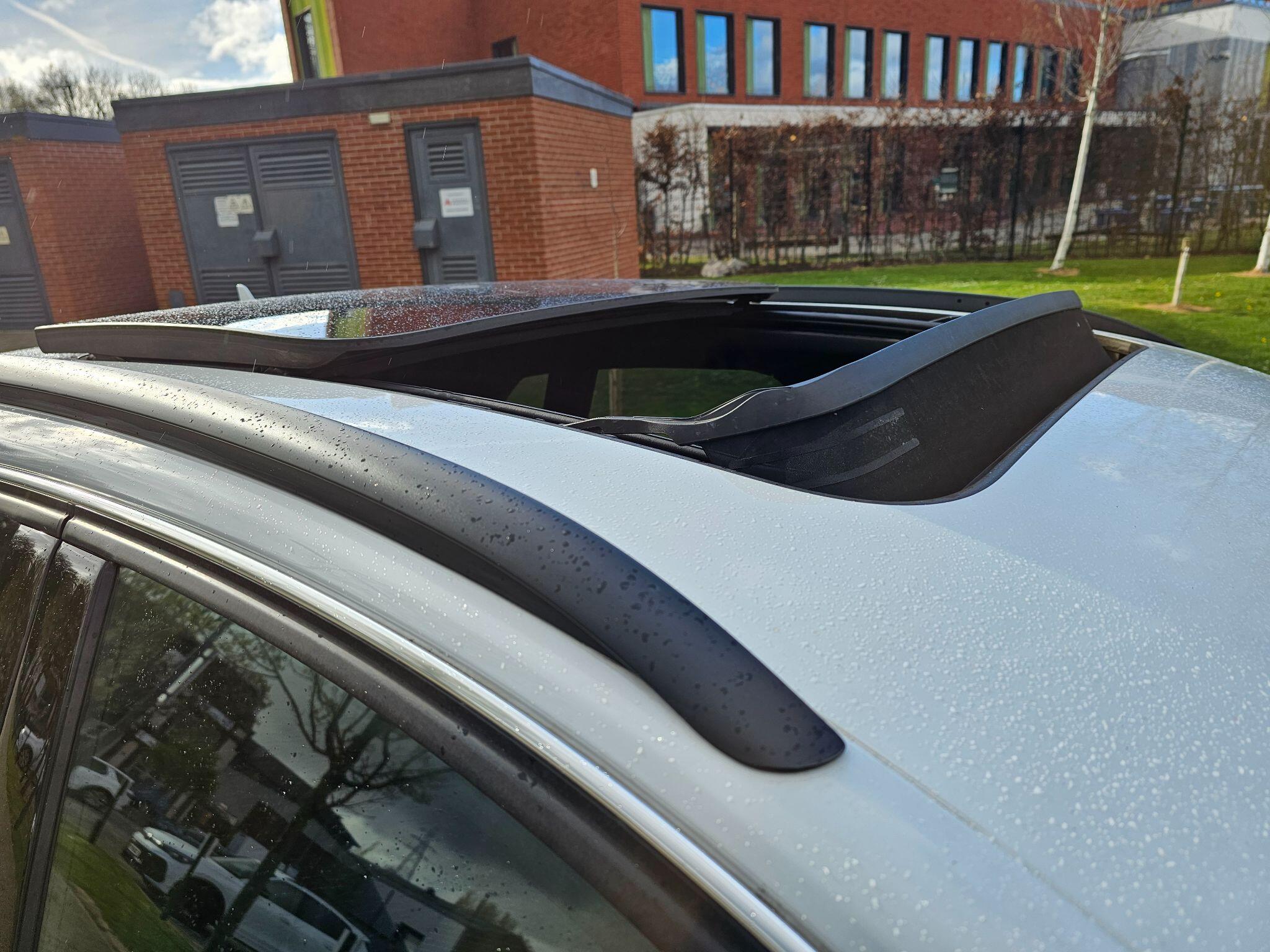 Audi Q3 view 4