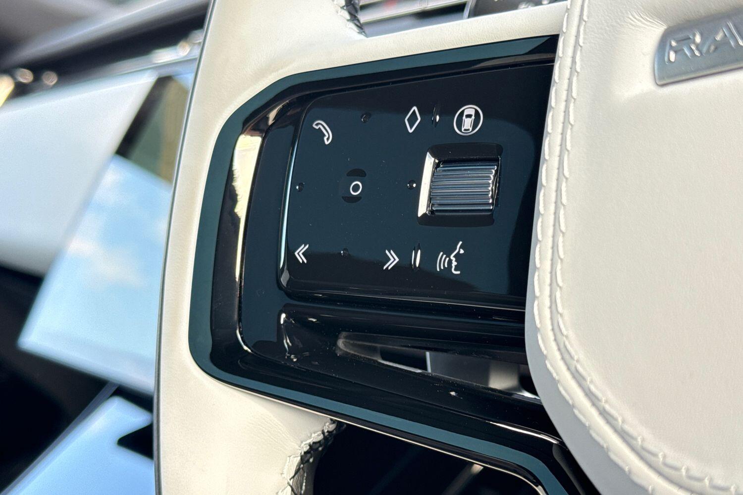 Land Rover Range Rover Sport view 35