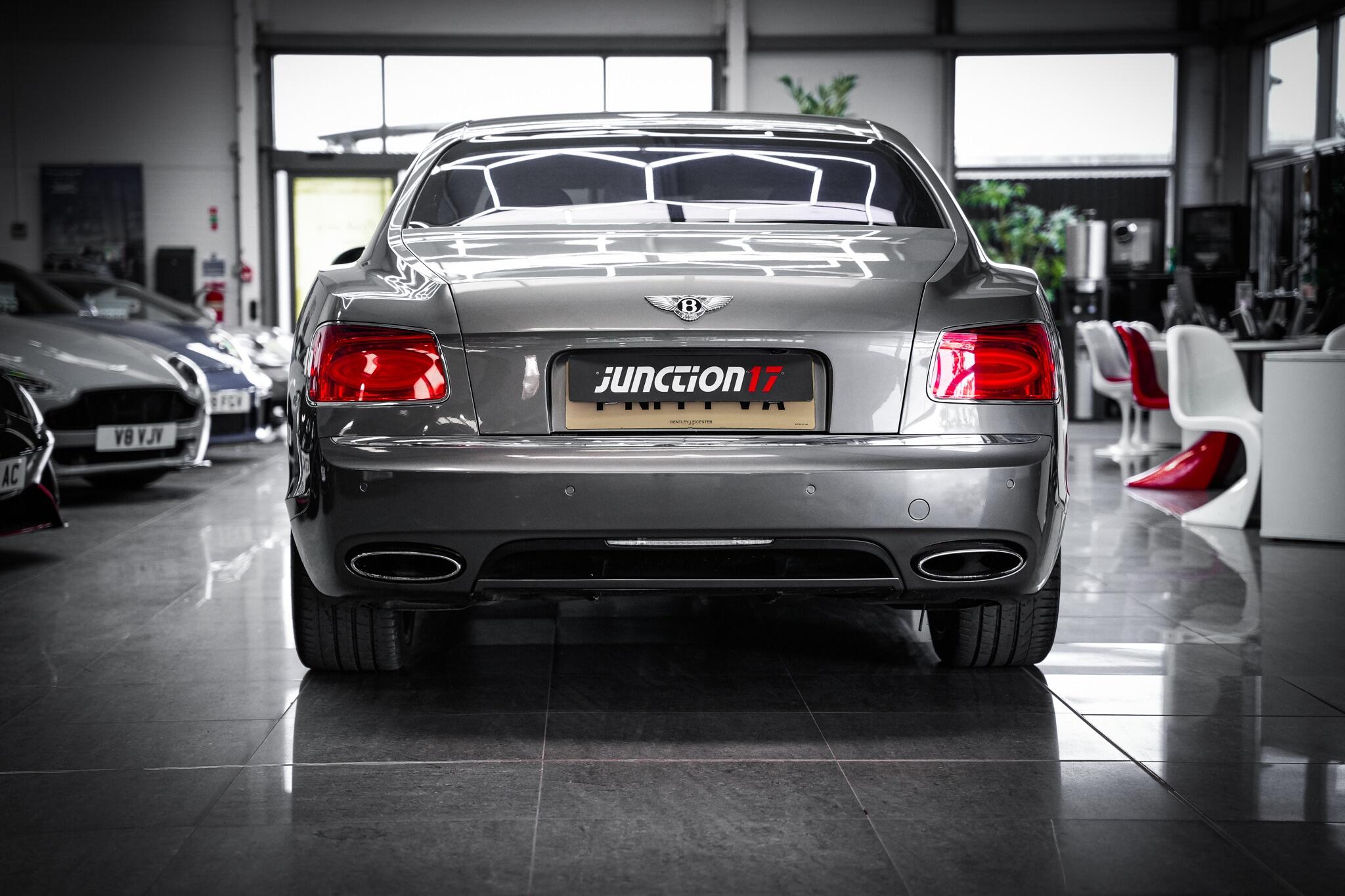Bentley Flying Spur view 15