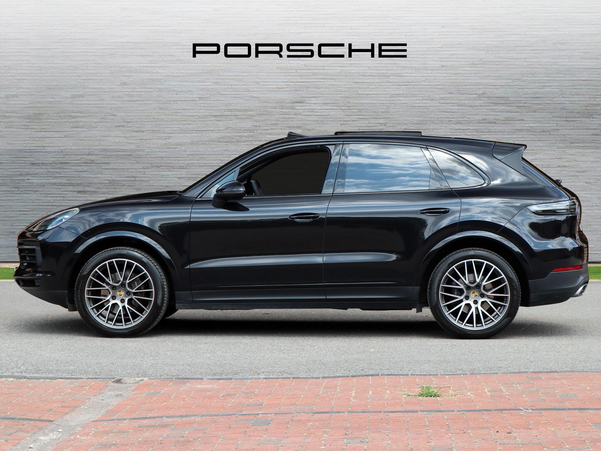 Porsche Cayenne view 6