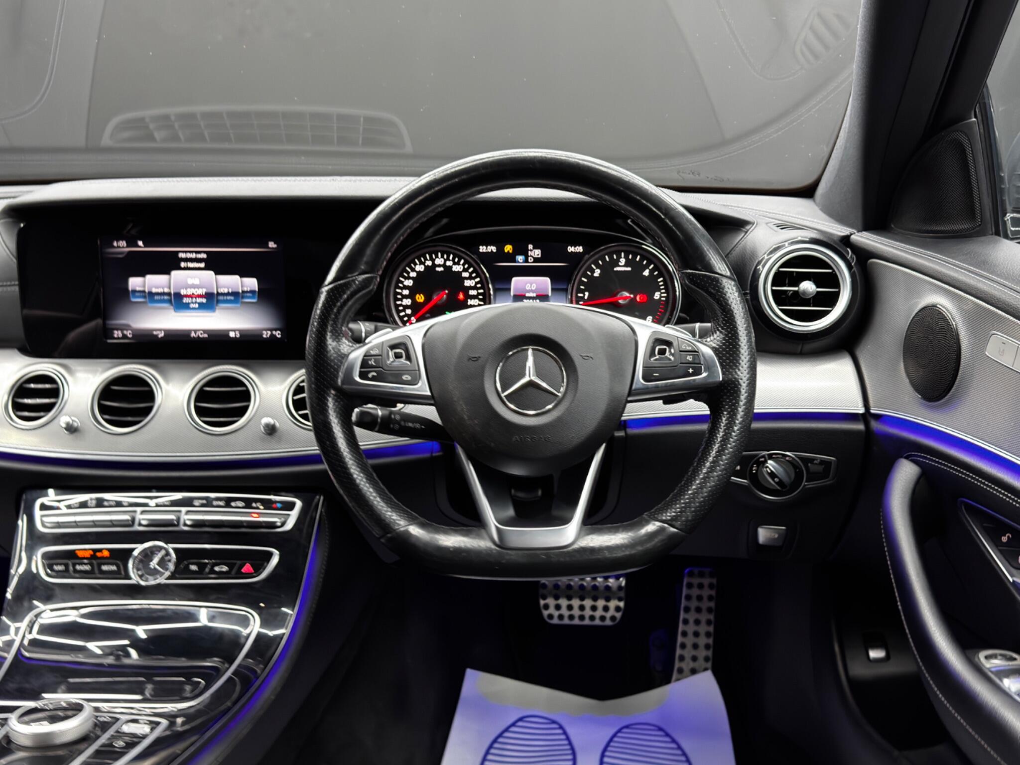 Mercedes-Benz E-Class view 19