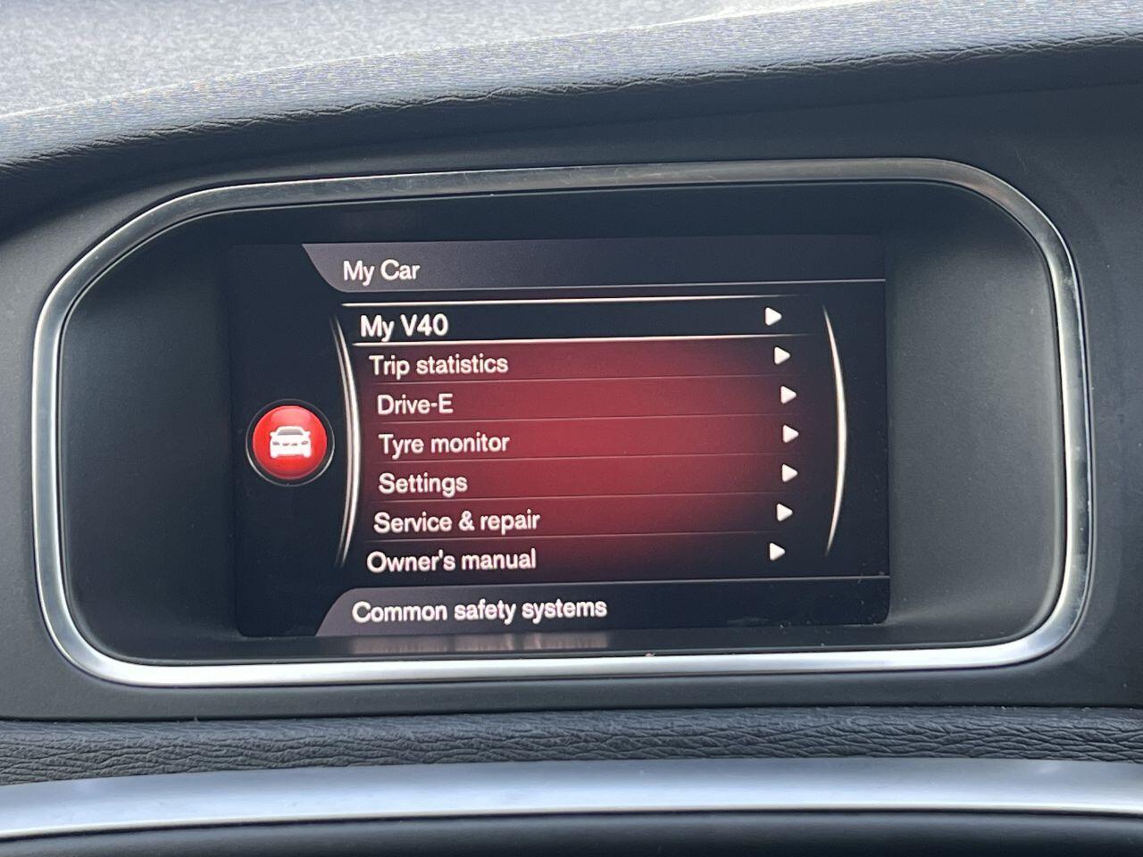 Volvo V40 view 41