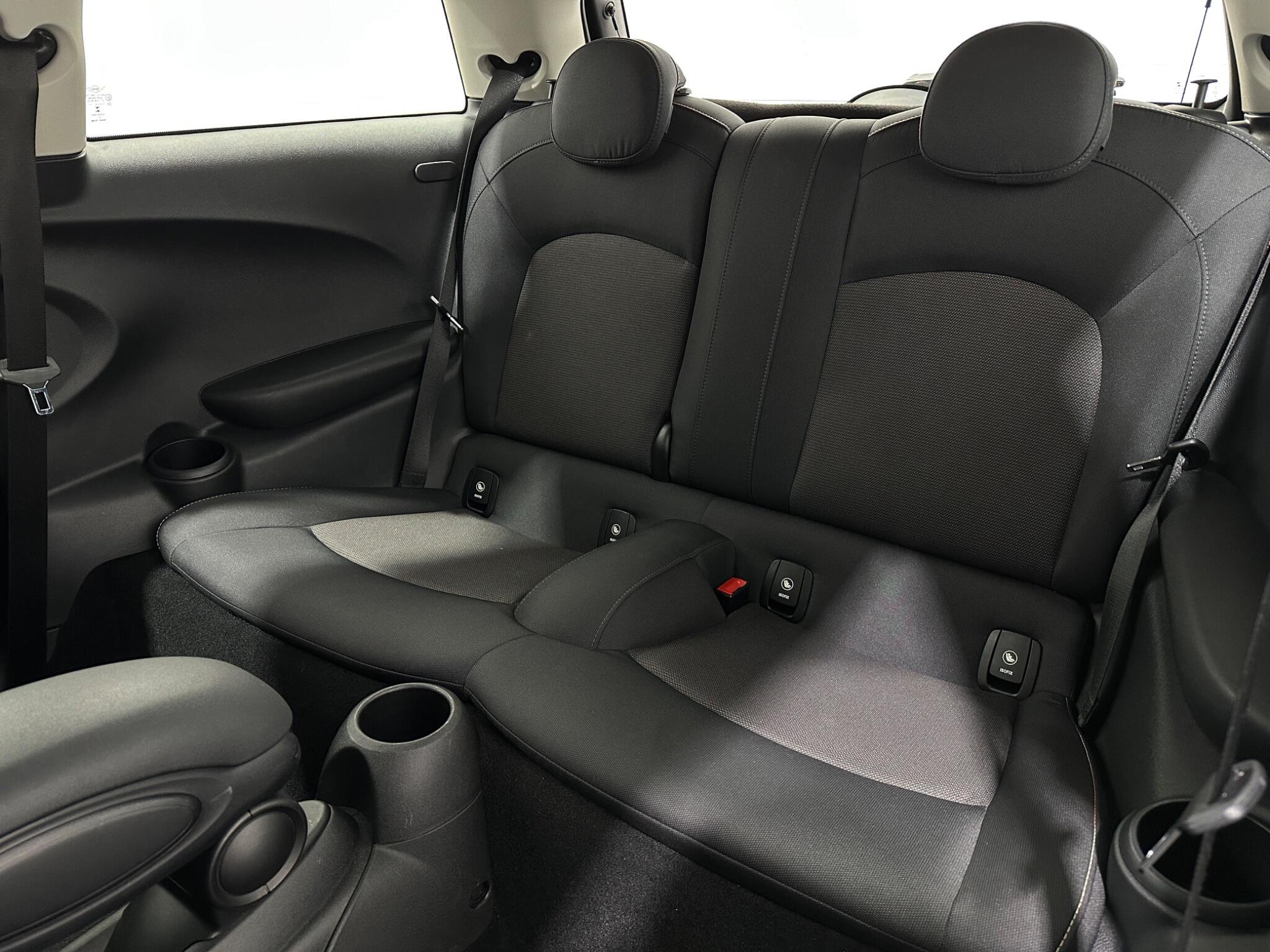 Mini Cooper view 38