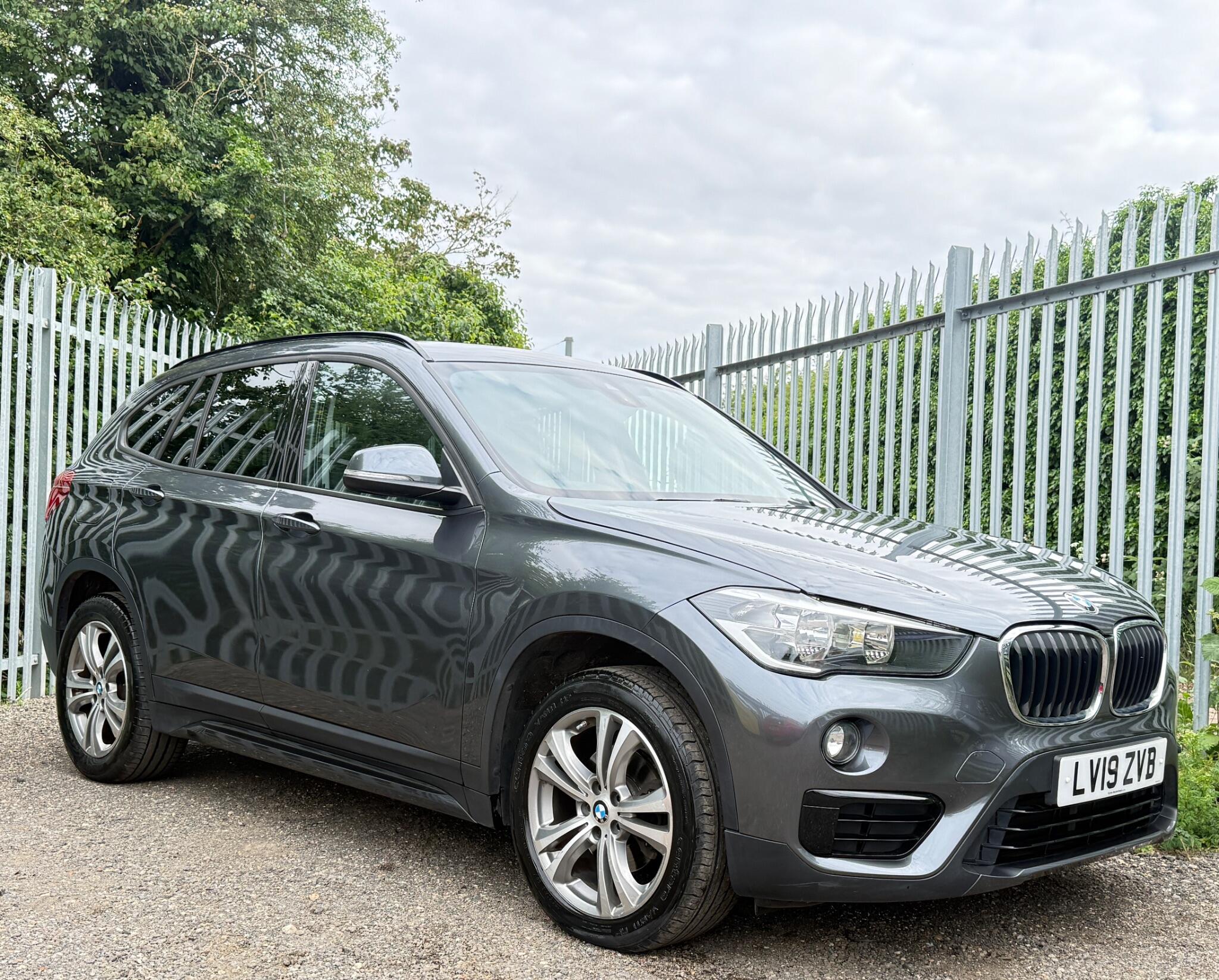 2019 BMW X1 image 1