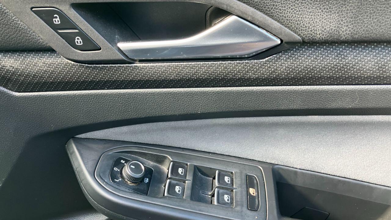 Volkswagen Golf view 56