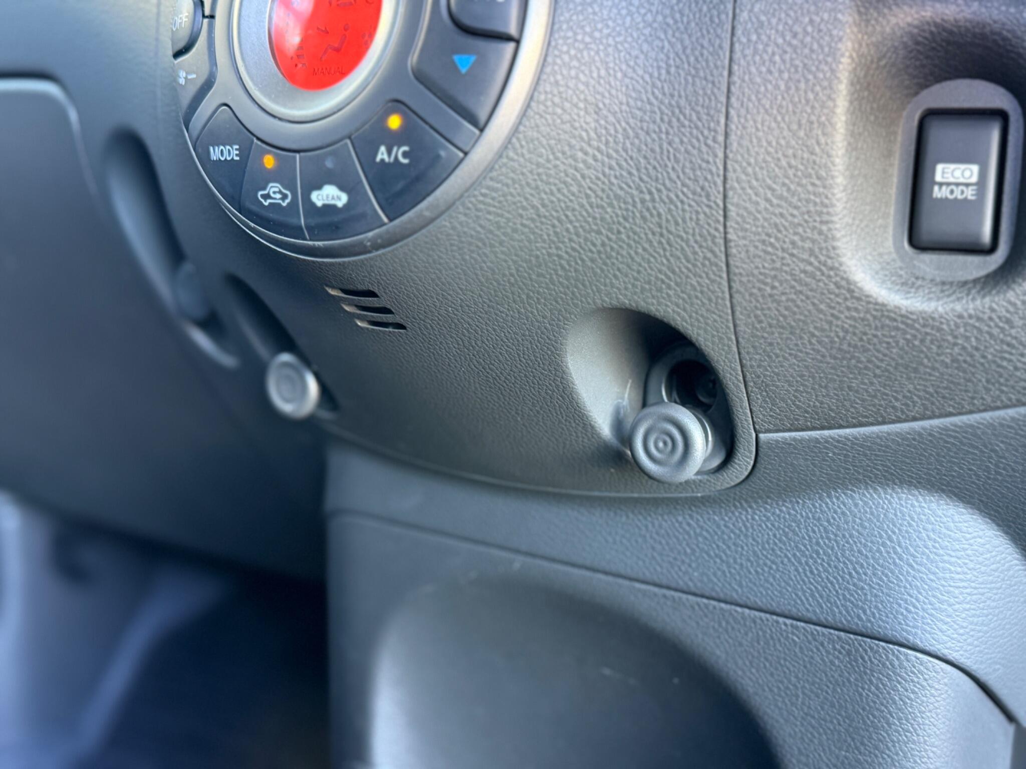 Nissan Cube view 39