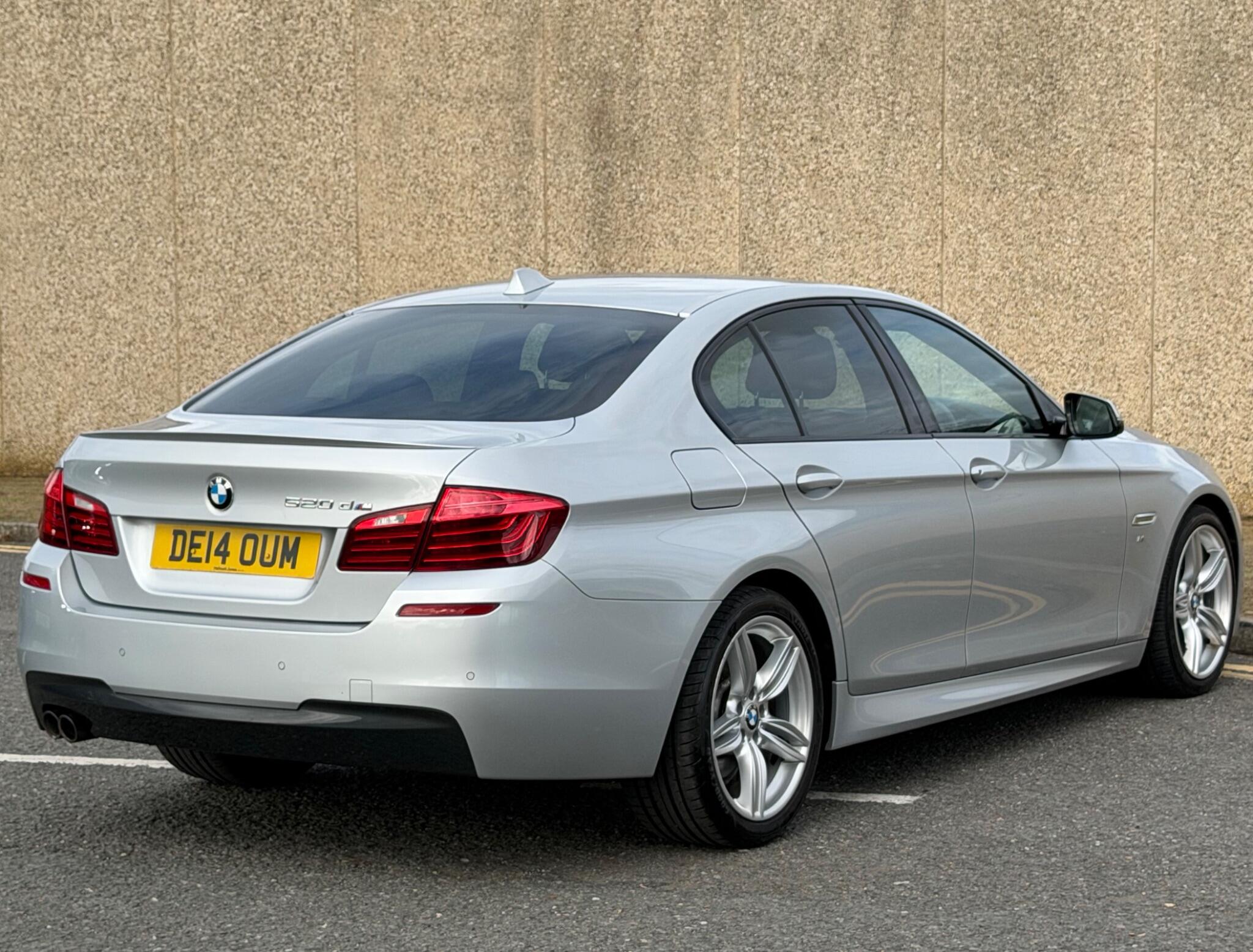 BMW 5 Series view 12
