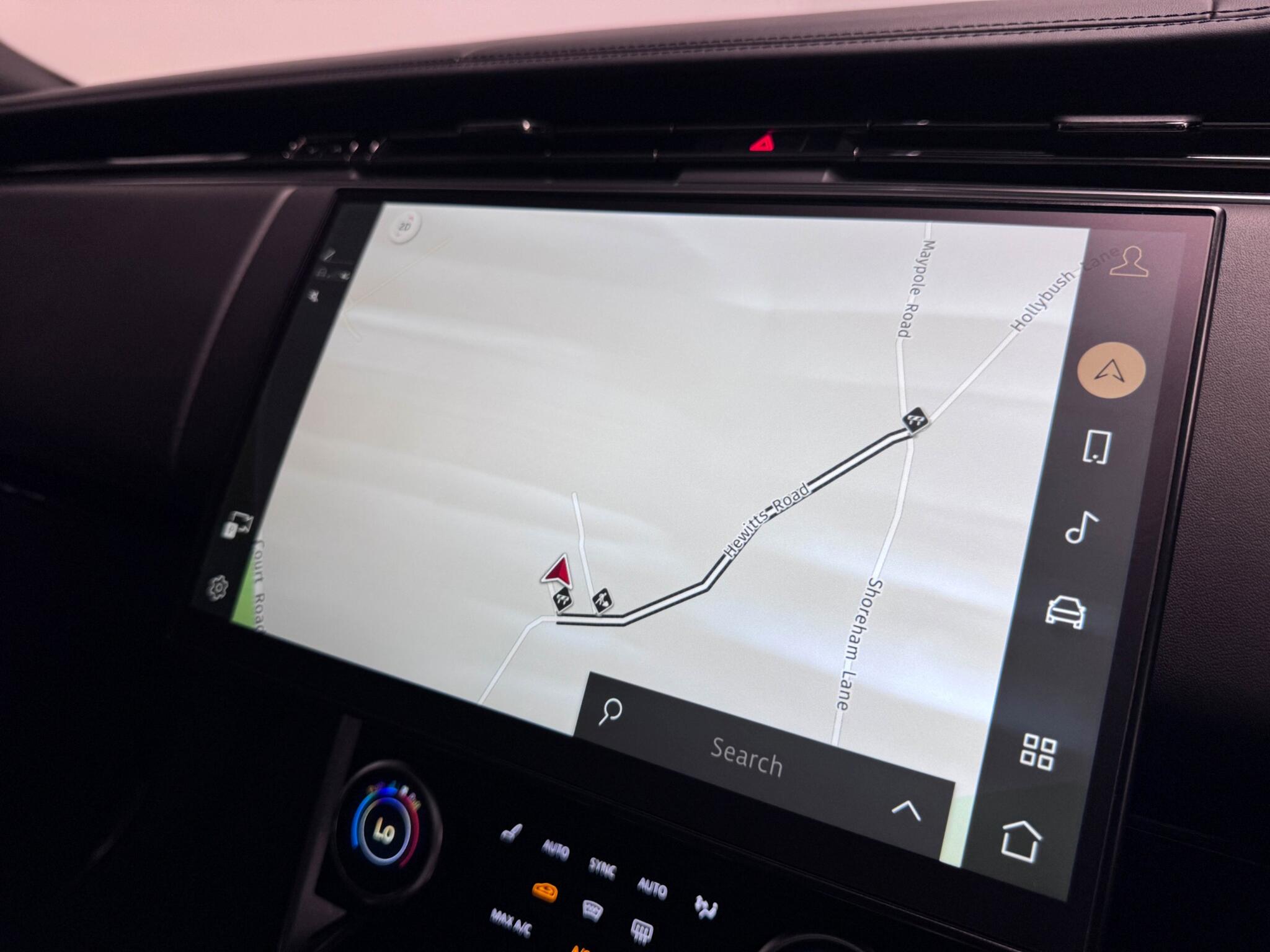 Land Rover Range Rover view 16
