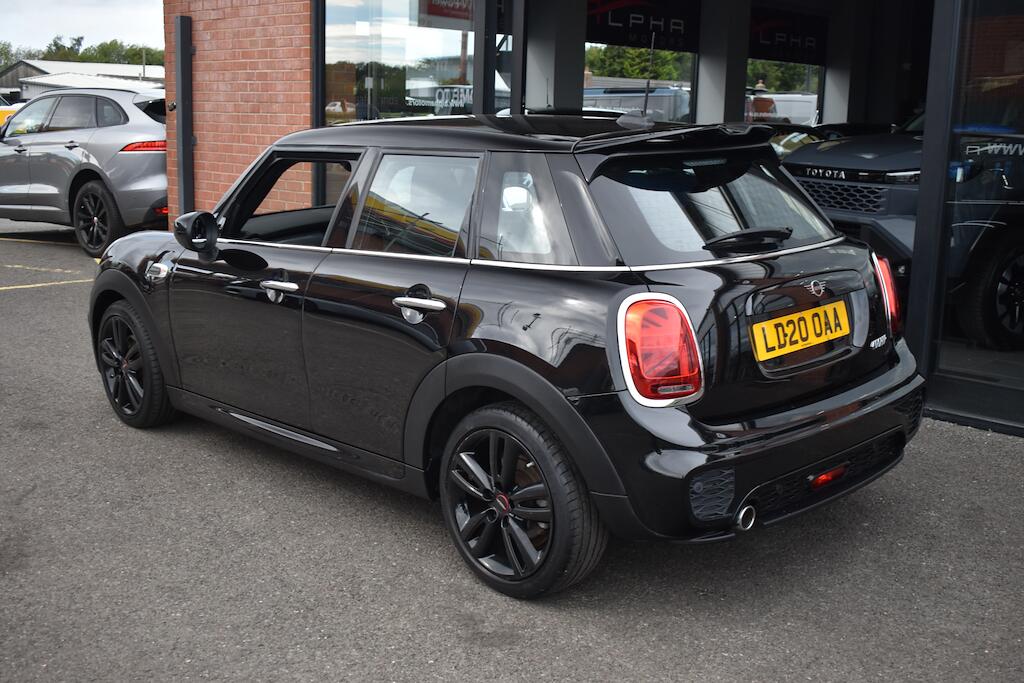 Mini Hatch view 20