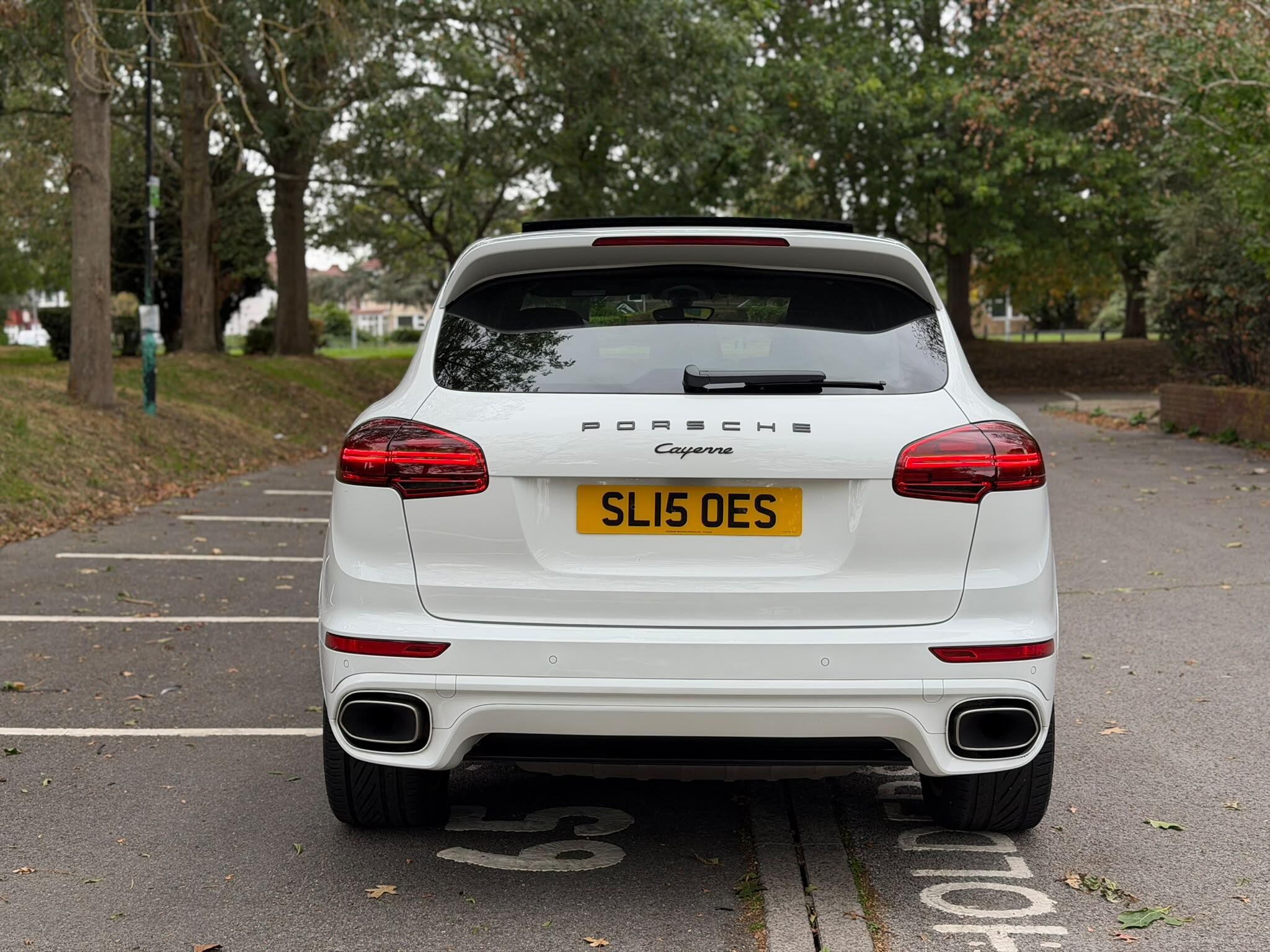 Porsche Cayenne view 4
