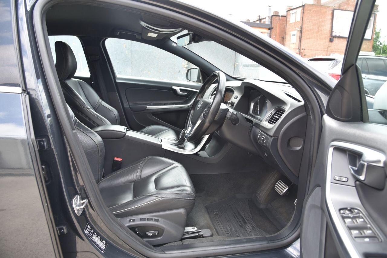 Volvo S60 view 20