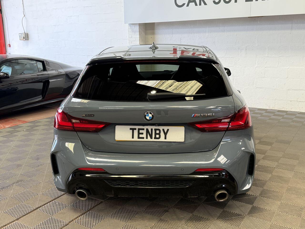 BMW 1 Series view 8