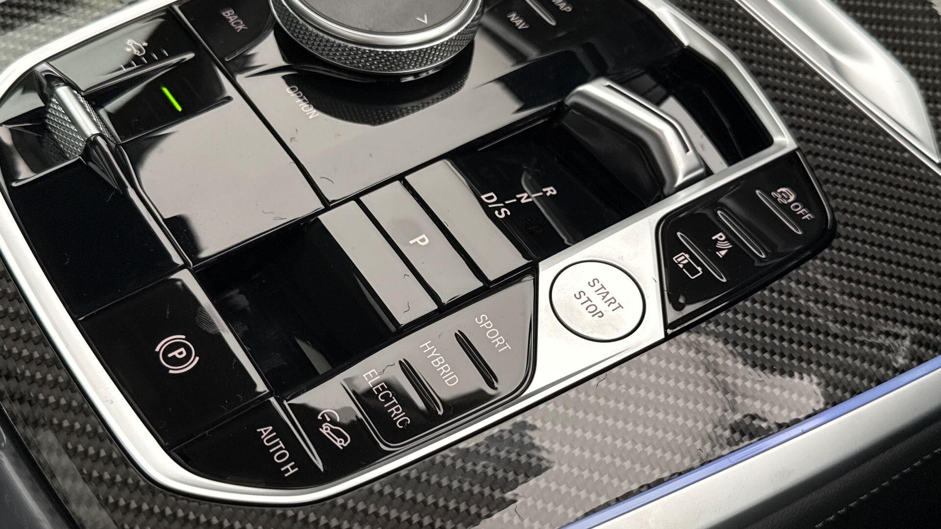 BMW X5 view 19