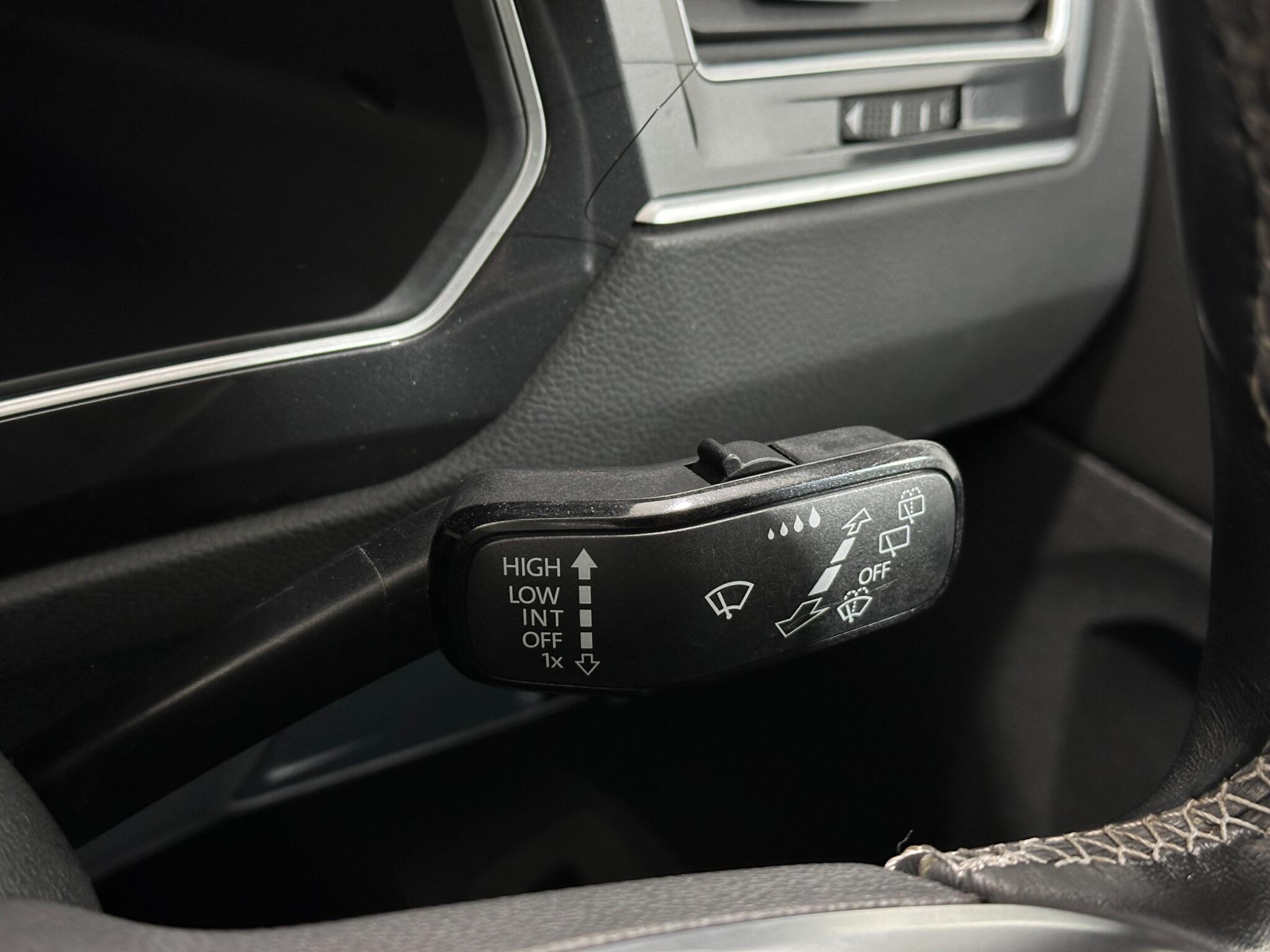 Volkswagen Tiguan view 17