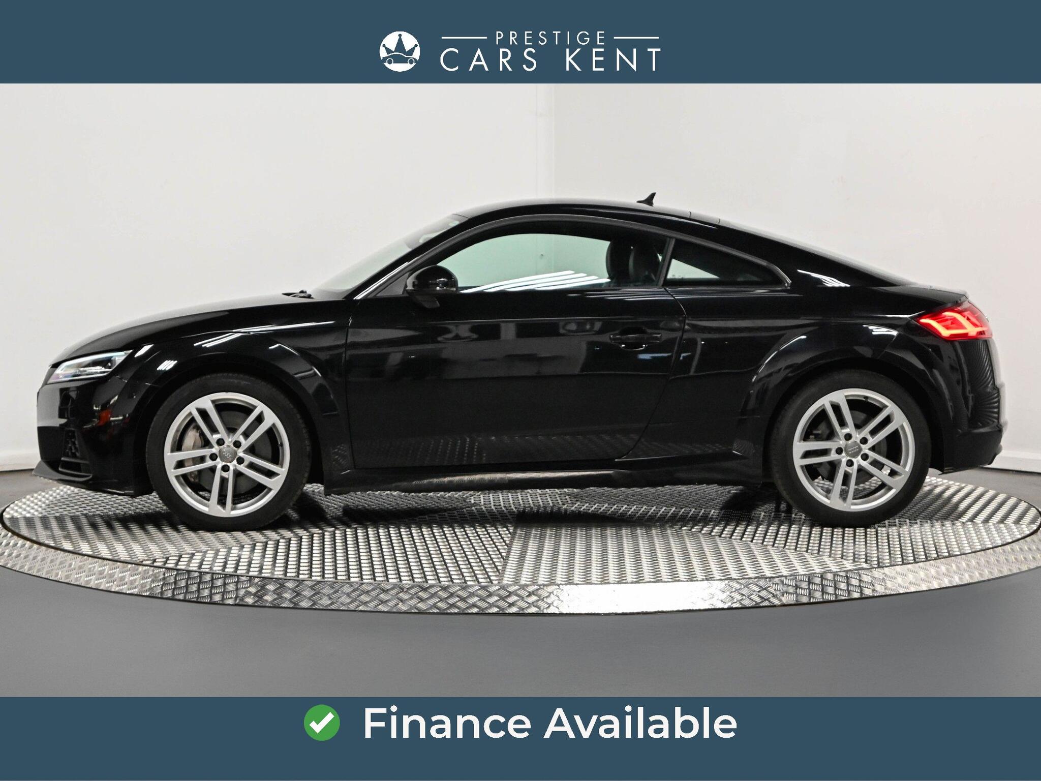 Audi TT view 4