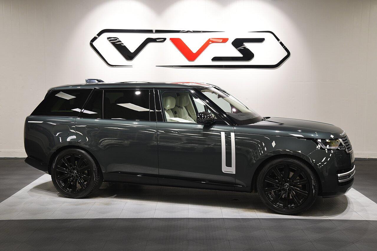 2022 Land Rover Range Rover in Green for sale