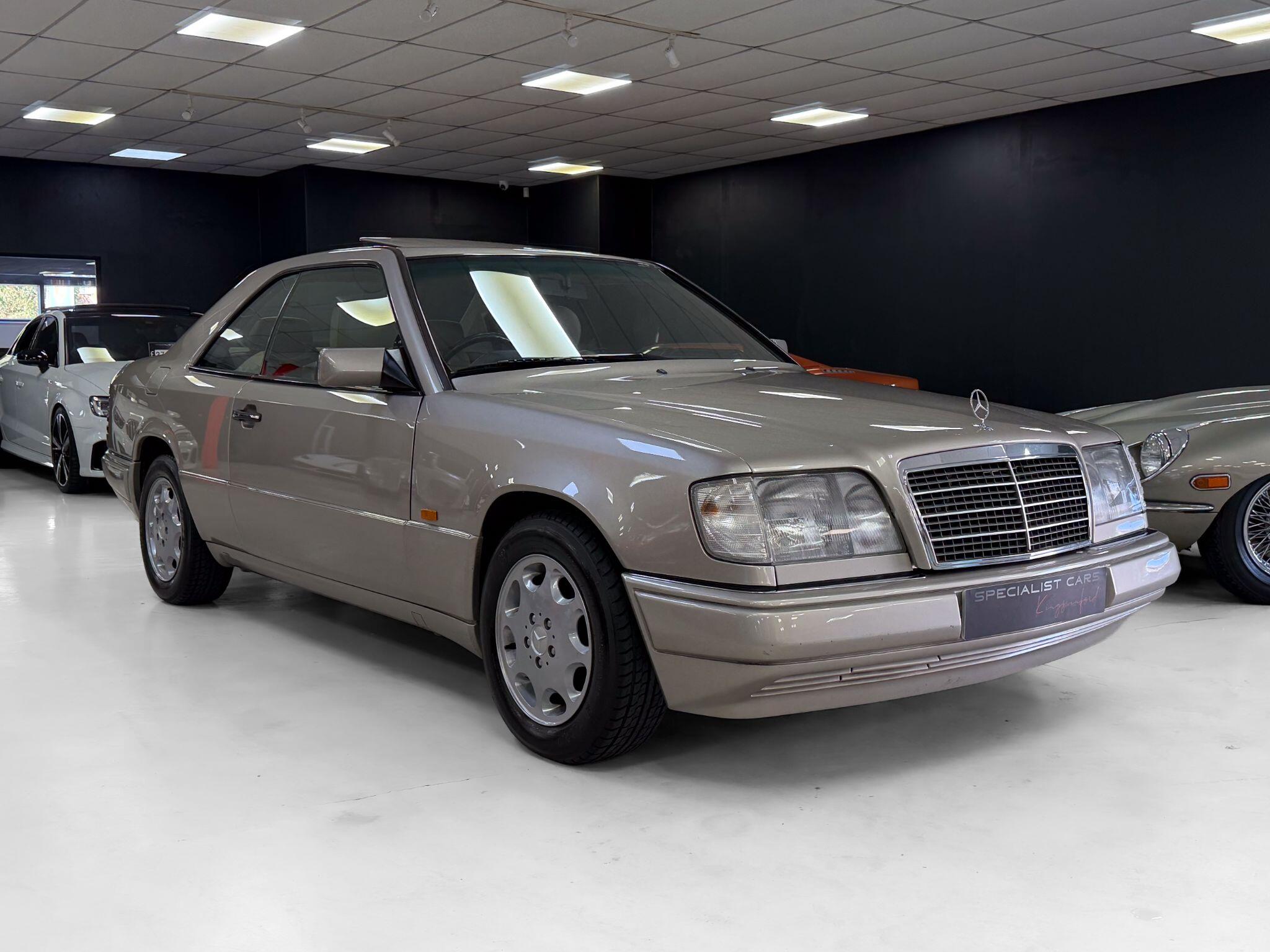 Mercedes-Benz E Class view 13