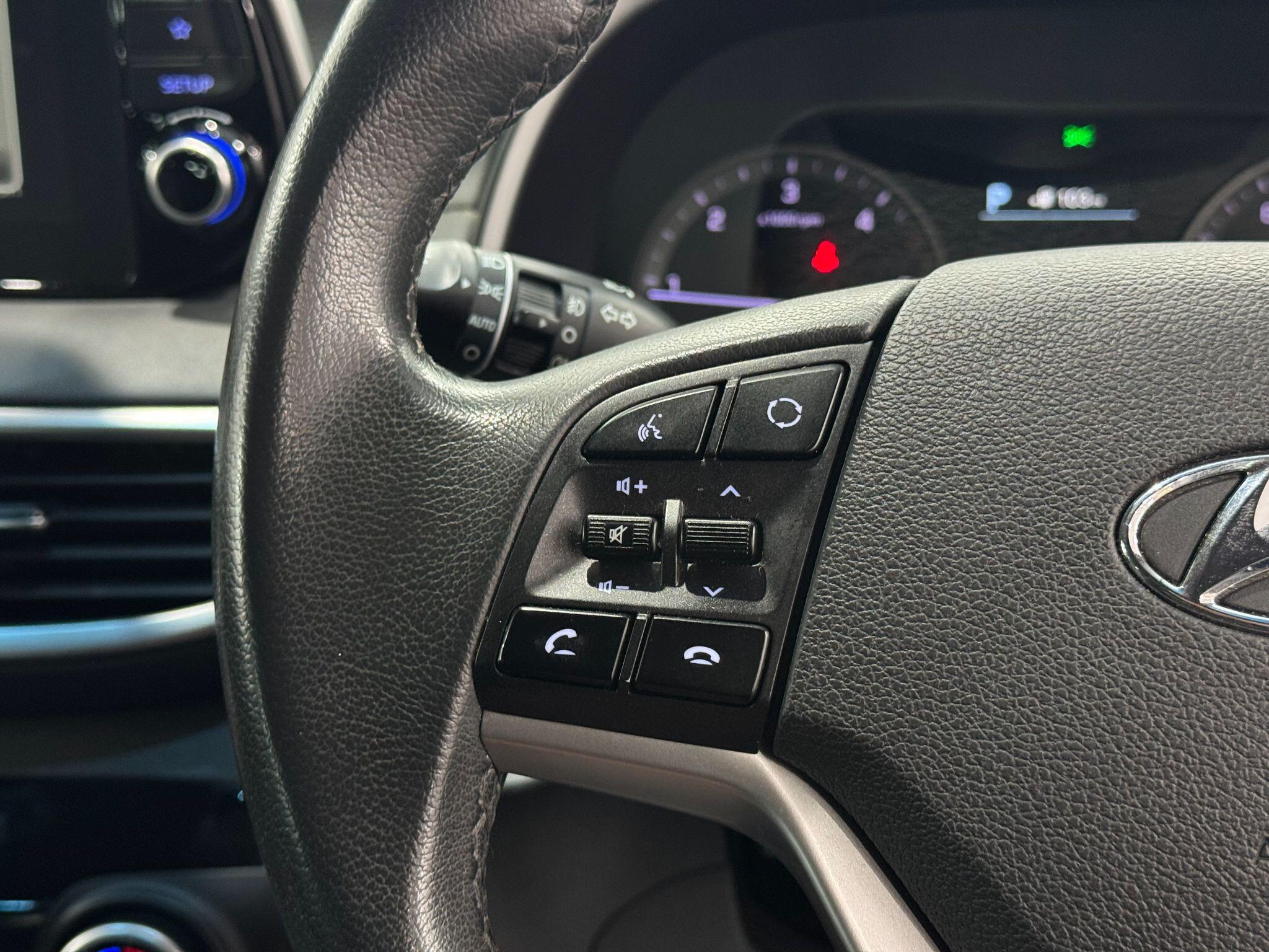 Hyundai Tucson view 25