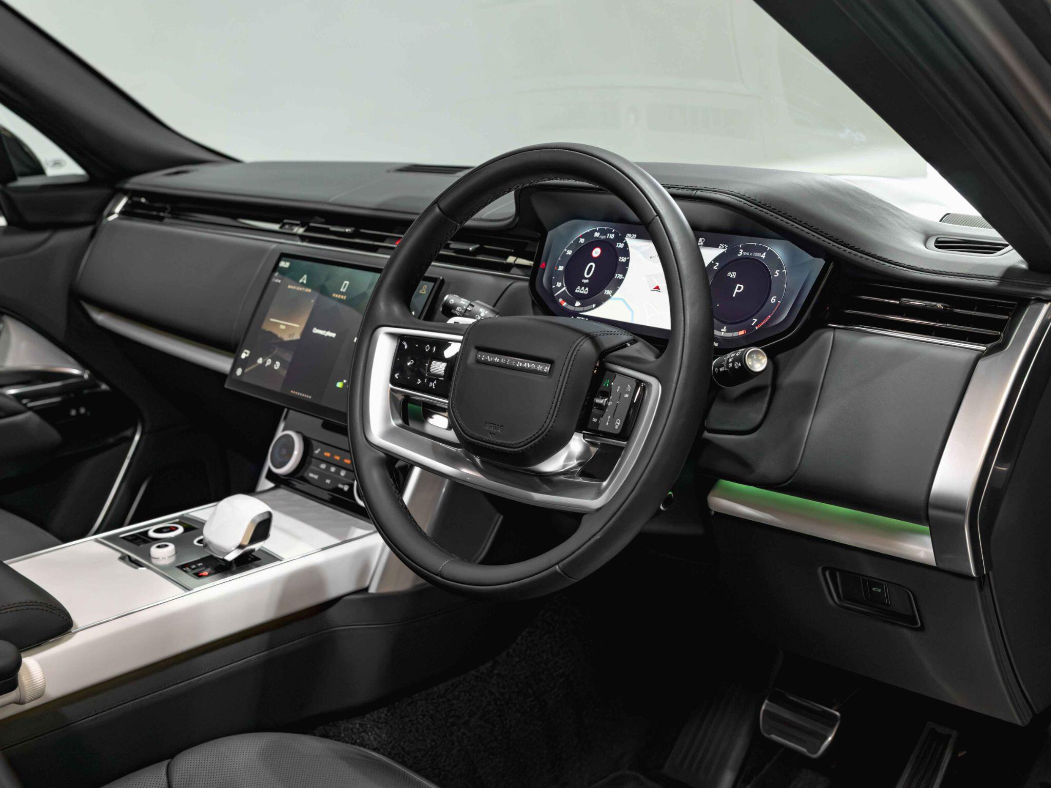 Land Rover Range Rover view 20