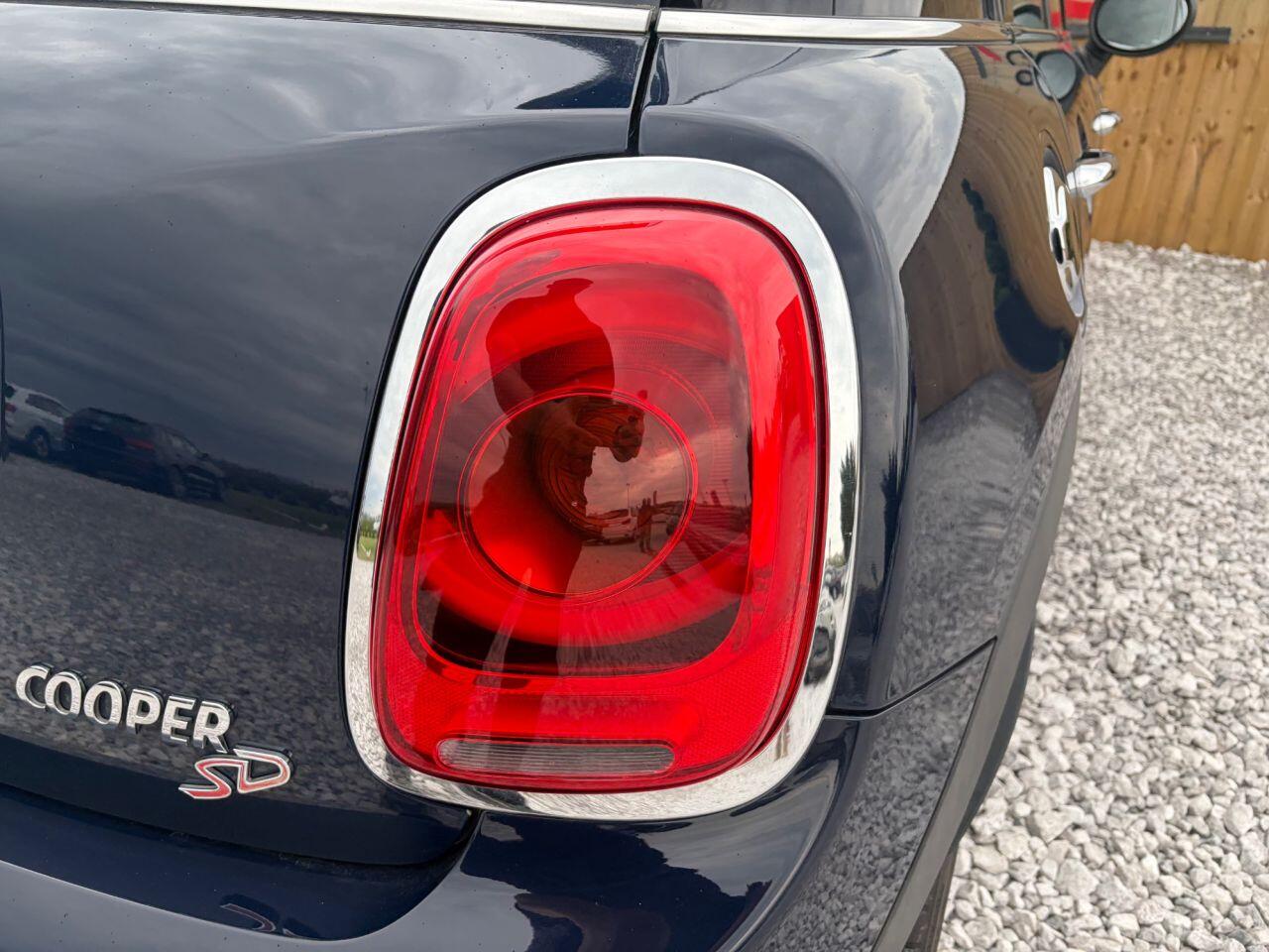 MINI Hatch view 11