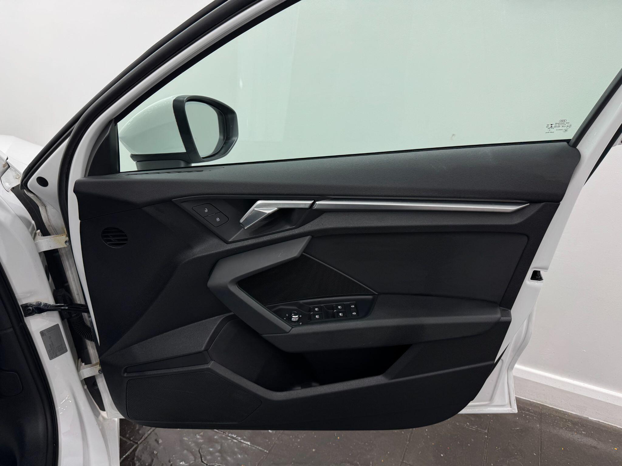 Audi A3 view 27