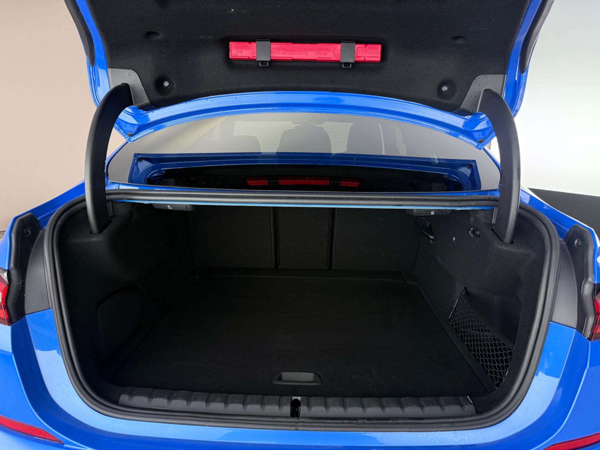 BMW 2 Series view 11