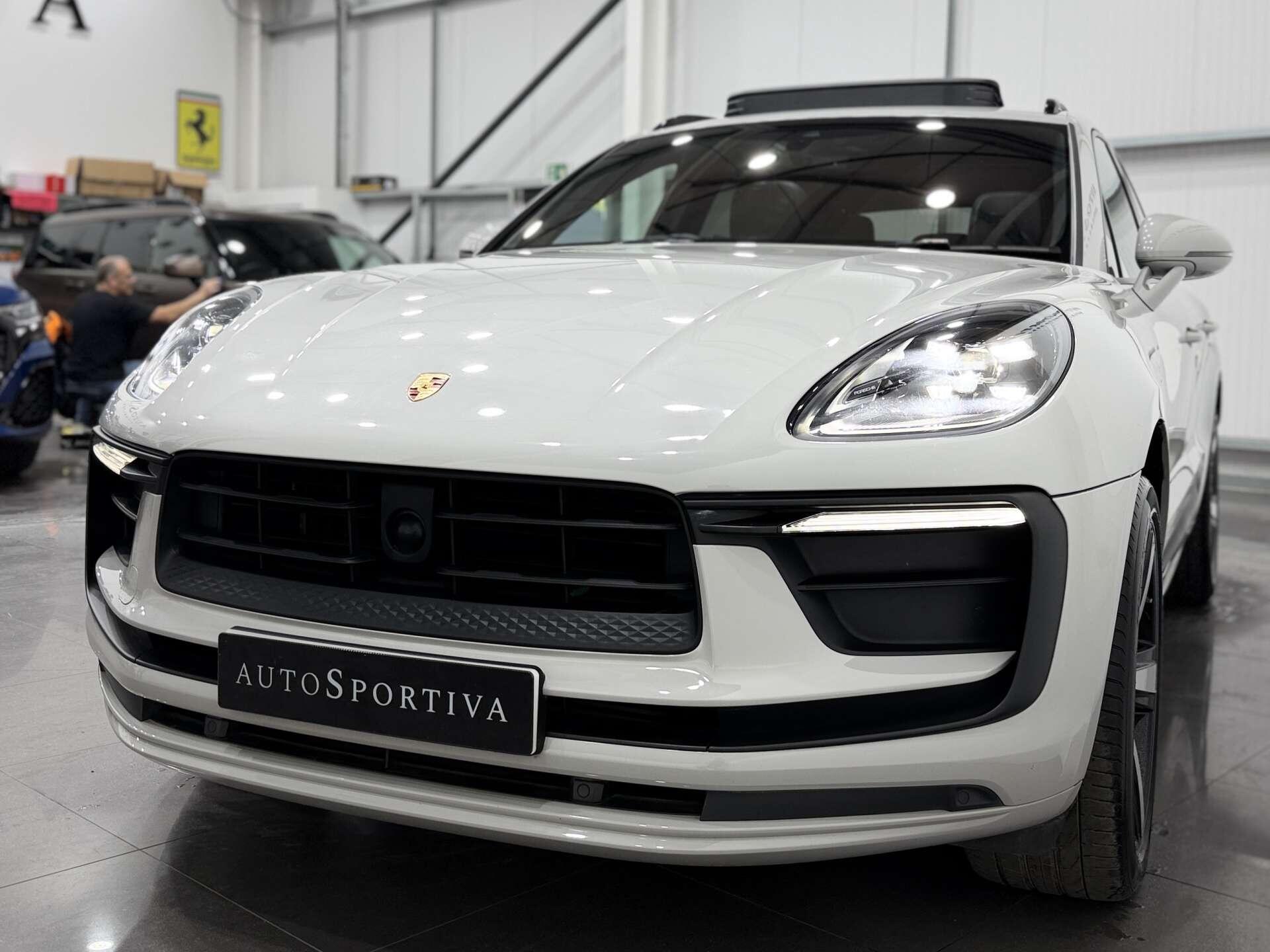 Porsche Macan view 9