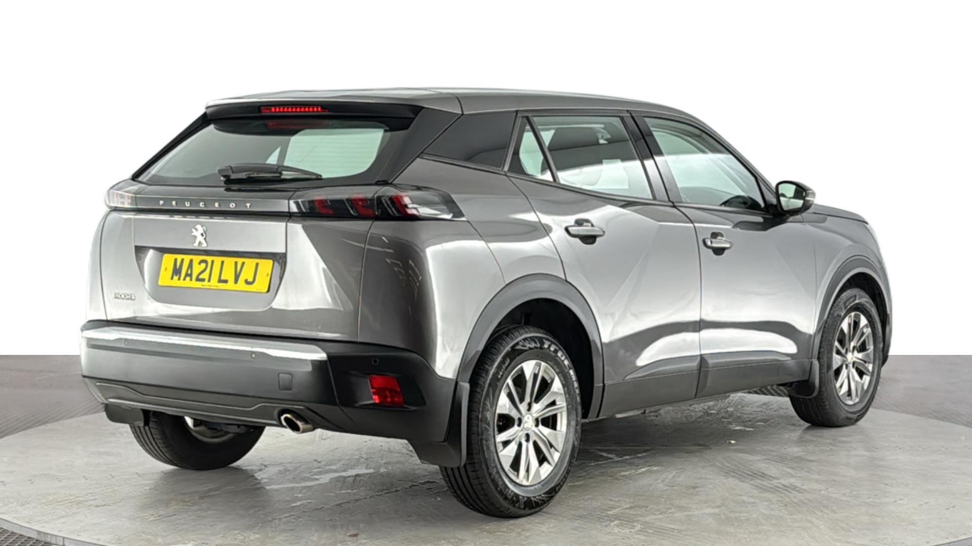 Peugeot 2008 view 4