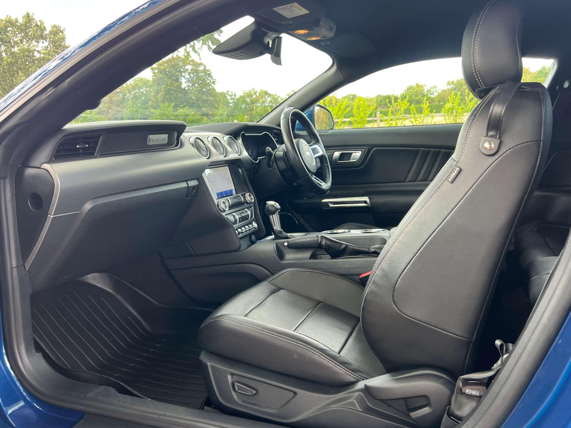 Ford Mustang view 35