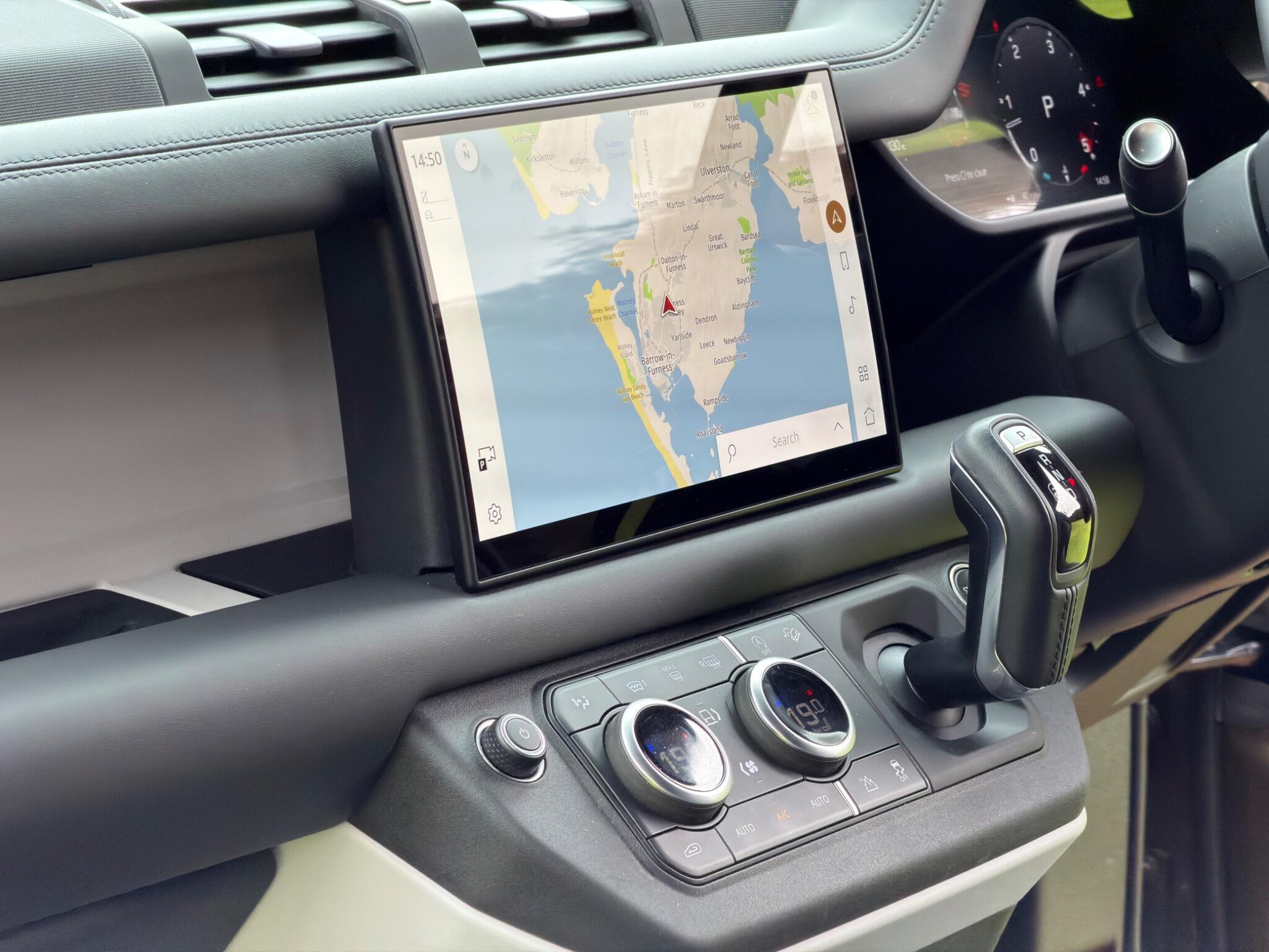 Land Rover Defender view 17