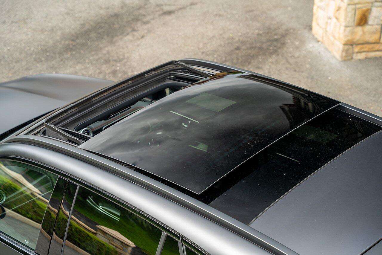 Mercedes-Benz GLC view 36