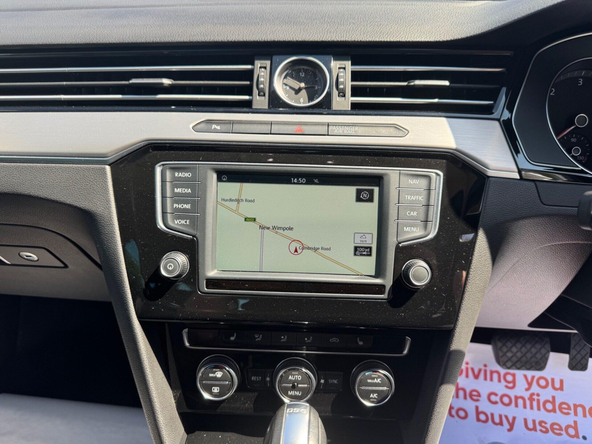 Volkswagen Passat view 51